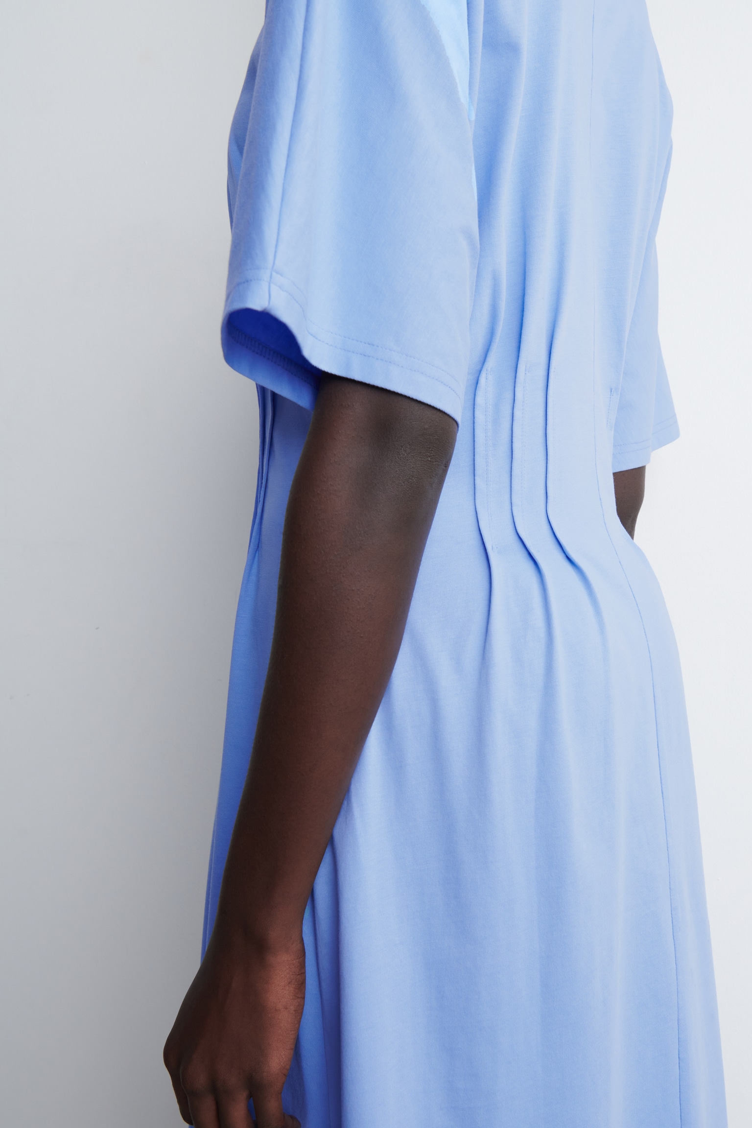 VESTIDO DE ALGODÓN CON DETALLES PLISADOS - AZUL CLARO/AZUL MARINO - 6