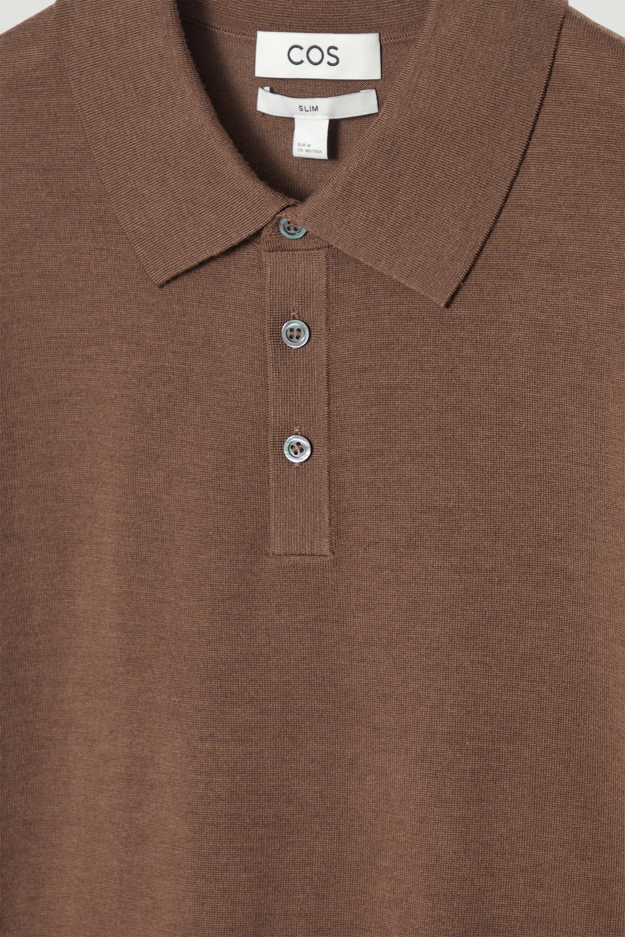 Größeres Bild ansehen: SCHMAL GESCHNITTENES POLOSHIRT AUS MERINOWOLLE - BRAUN - Men | H&M DE 2