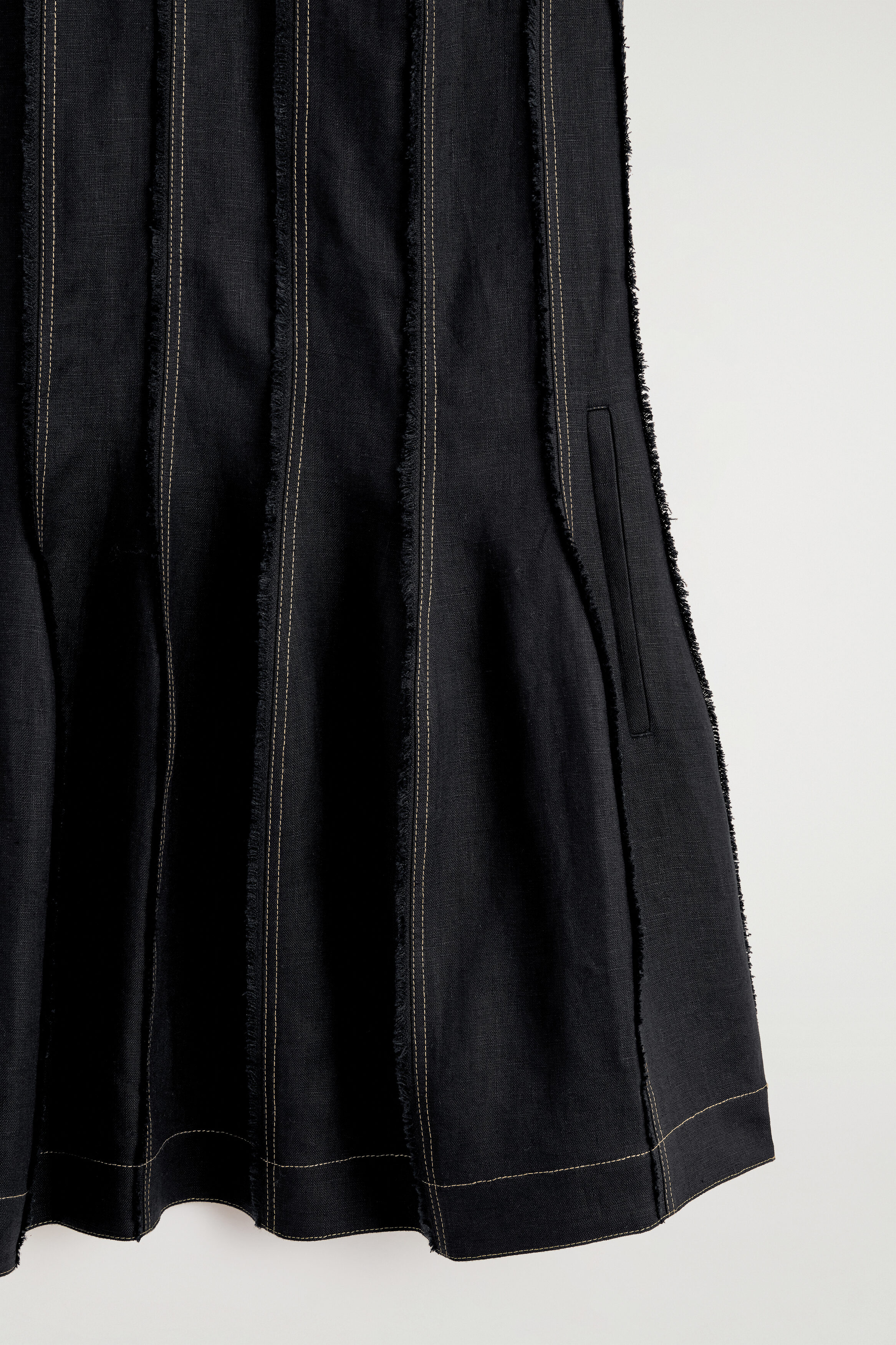 SCULPTED PLEATED MINI DRESS - thumbnail 6