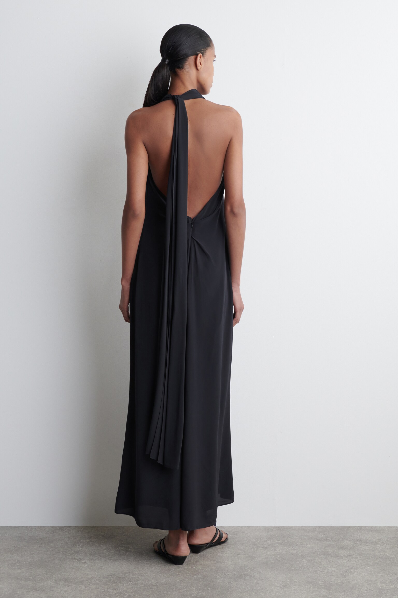 ROBE LONGUE À COL BÉNITIER - BLEU MARINE - 4