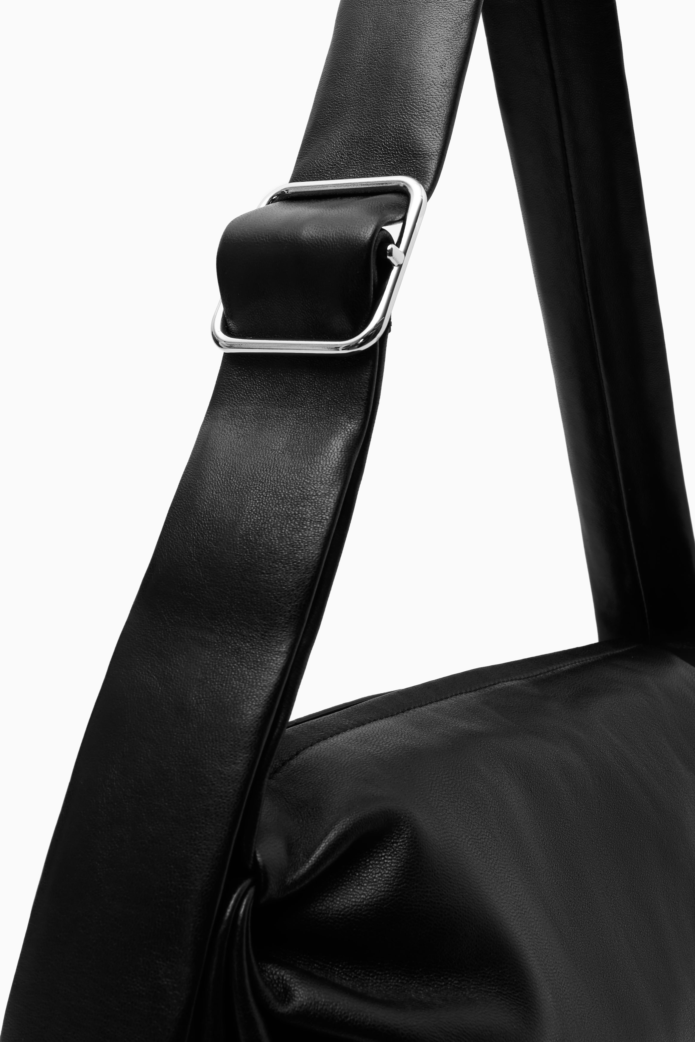 GATHERED CROSSBODY - LEATHER - BLACK | COS US