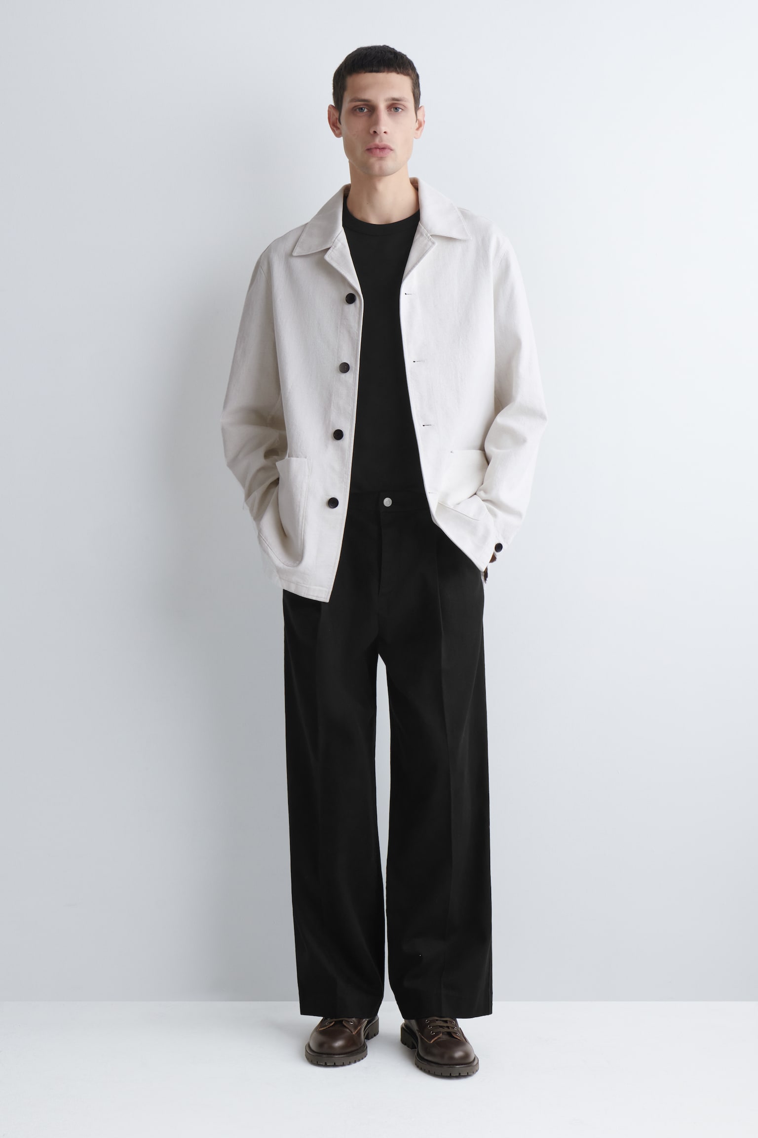 INTERLOCK BAVLNĚNÉ TRIČKO S KULATÝM VÝSTŘIHEM - ČERNÁ/SVĚTLE ŠEDÁ/NÁMOŘNICKÁ MODRÁ/NÁMOŘNICKÁ MODRÁ / BÍLÁ / PRUHOVANÁ/BÍLÁ - 7