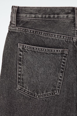 ARCH TAPERED JEANS — BLACK 6