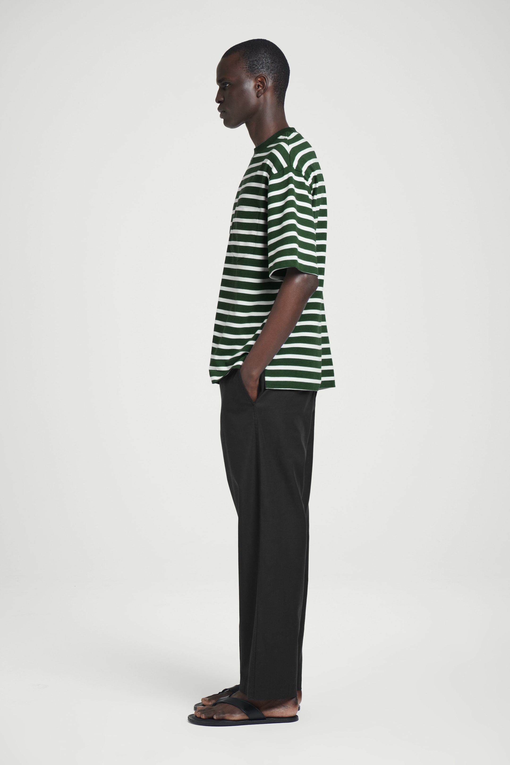 Grösseres Bild ansehen: GEWICHTIGES OVERSIZED-T-SHIRT AUS BAUMWOLLE - GRÜN/WEISS/GESTREIFT - HERREN | H&M CH 3