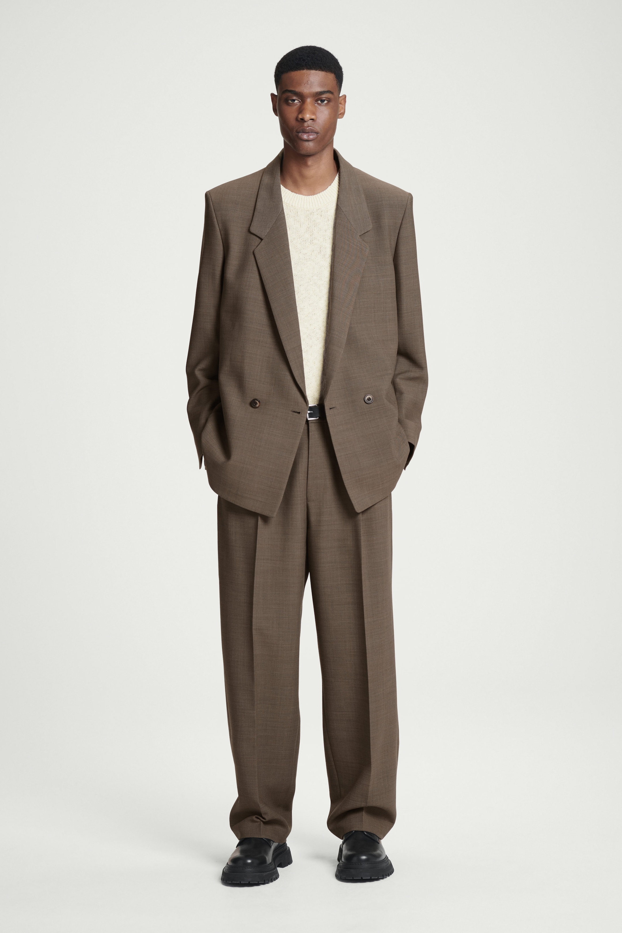 RELAXED WOOL-BLEND TAPERED TROUSERS