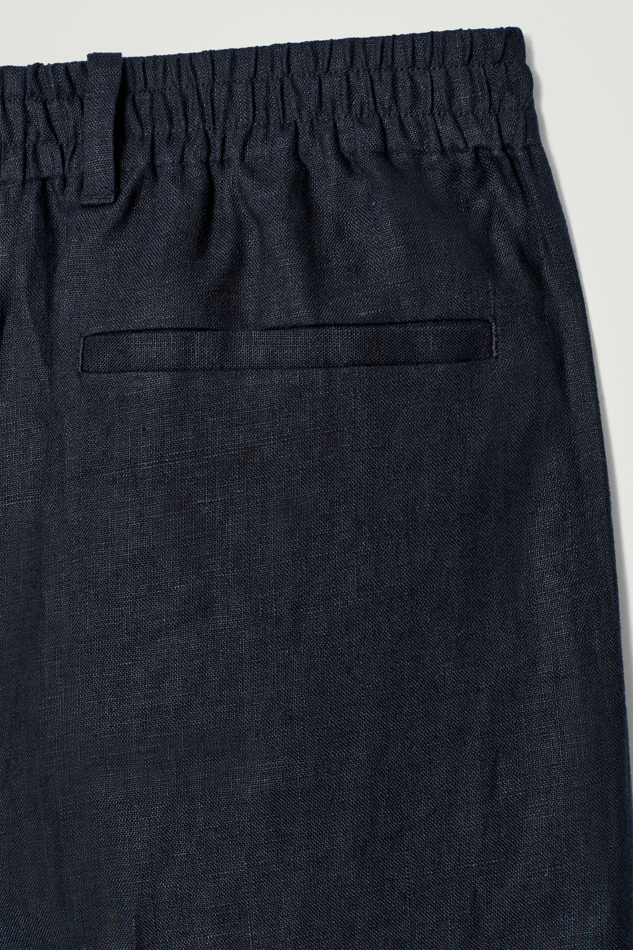 Visualizza immagine più grande: PANTALONI ELASTICIZZATI A GAMBA DRITTA IN LINO - BLU NAVY - UOMO | H&M IT 7