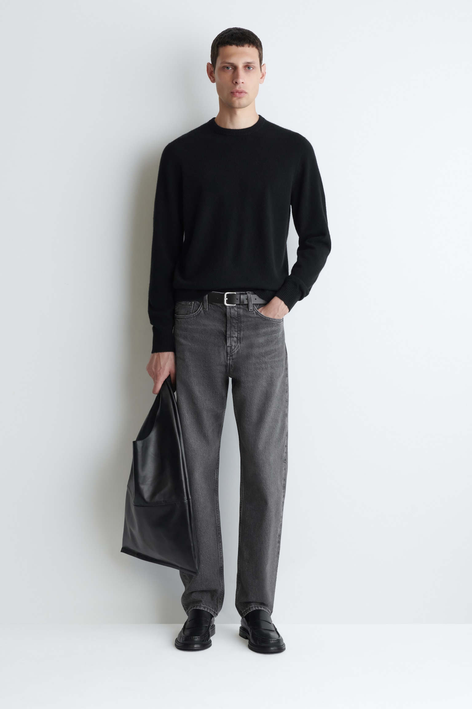 SIGNATURE JEANS MIT GERADEM BEIN - SCHWARZE WASCHUNG/Dunkelblau/Blau/HELLBLAU