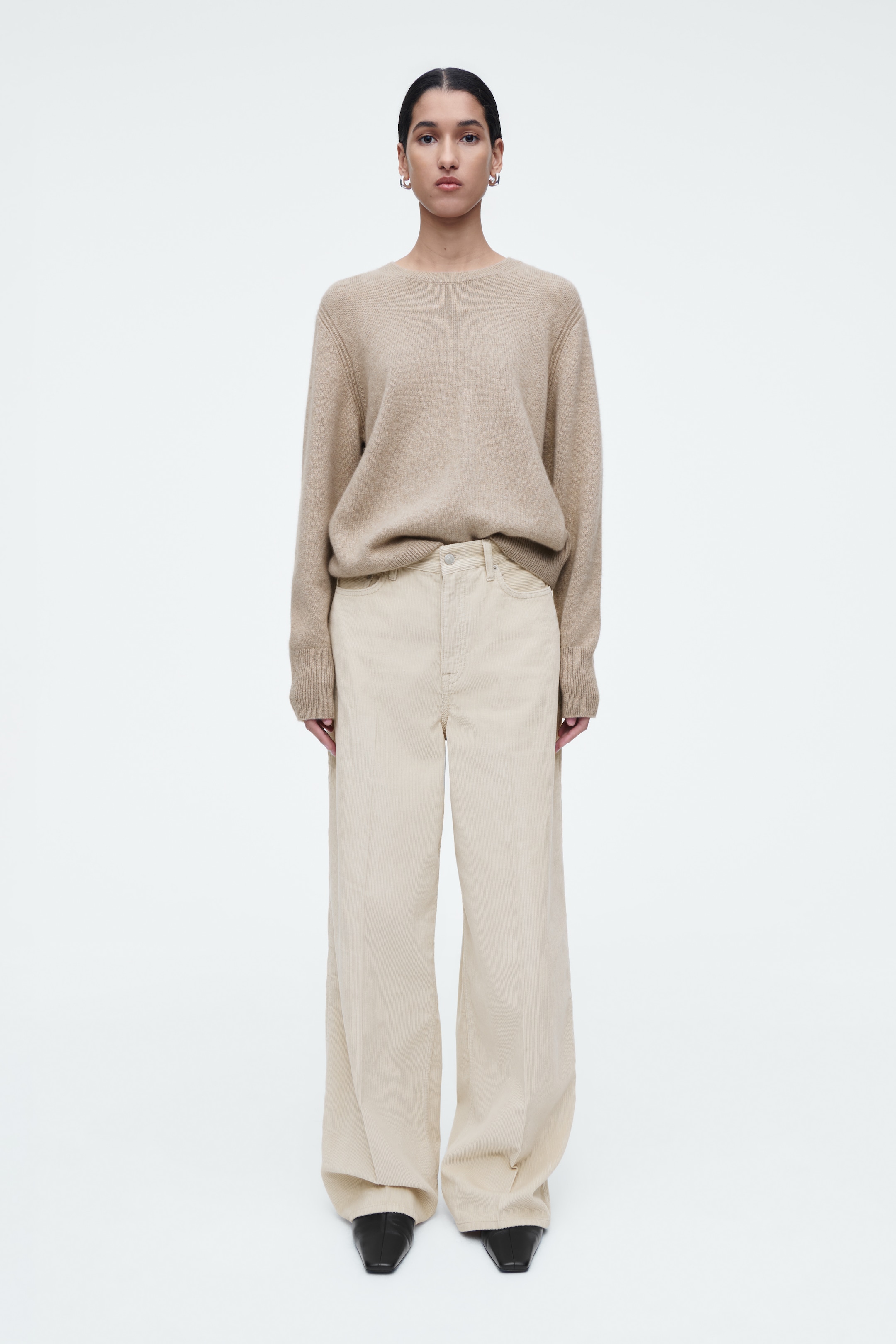 Größeres Bild ansehen: TIDE CORD-JEANS MIT WEITEM BEIN - HELLES BEIGE - Ladies | H&M DE 1
