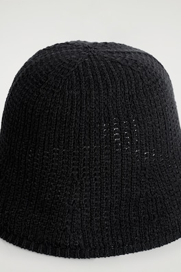 OPEN-KNIT BUCKET HAT — BLACK 3