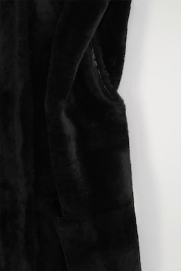SHEARLING GILET — CARBON 7