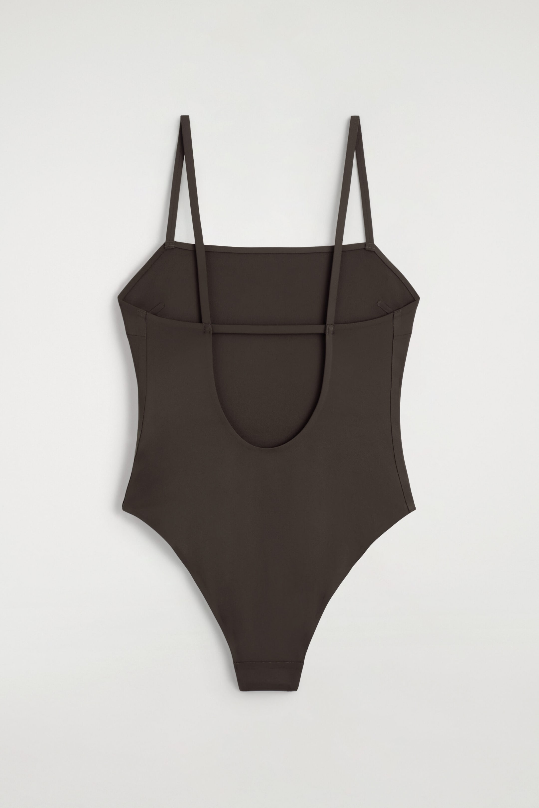 StillMedia/DescriptiveDetail