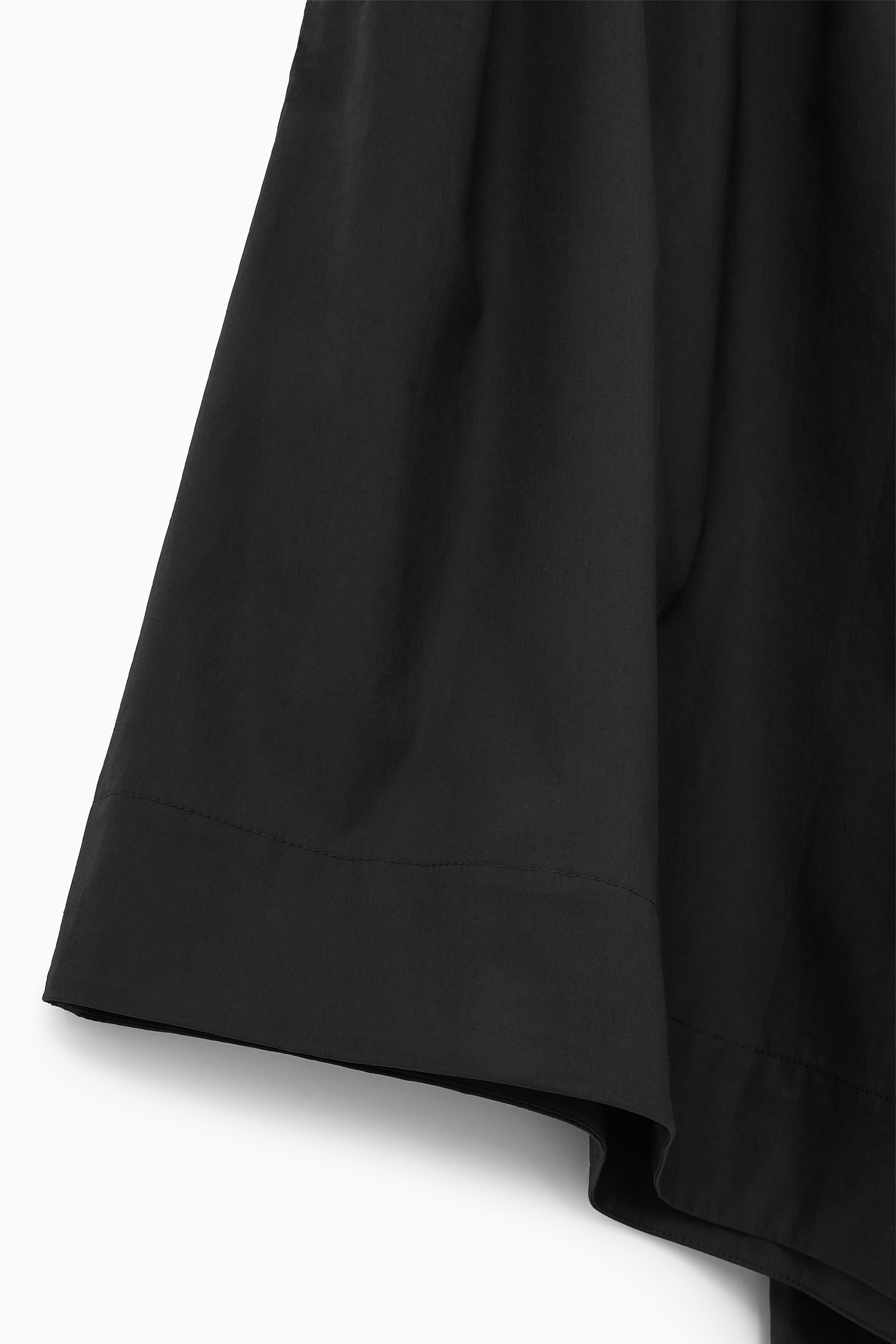 Ingrandisci l'immagine: GATHERED WIDE-LEG SHORTS - BLACK - DONNA | H&M CH 2