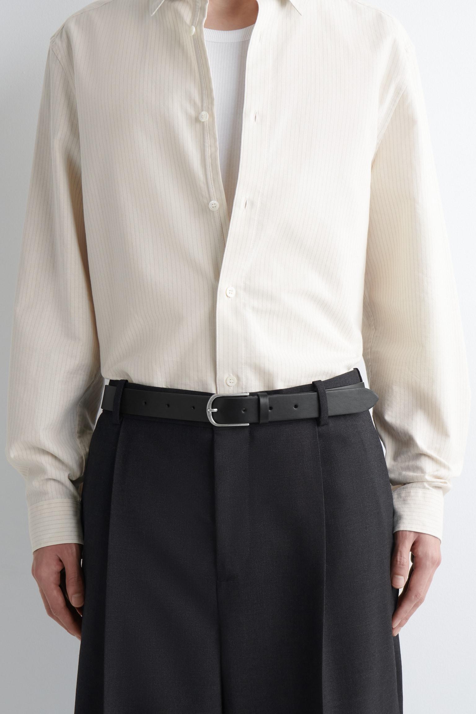 CINTURA IN PELLE CON FIBBIA ARROTONDATA - NERO/MARRONE SCURO - 1