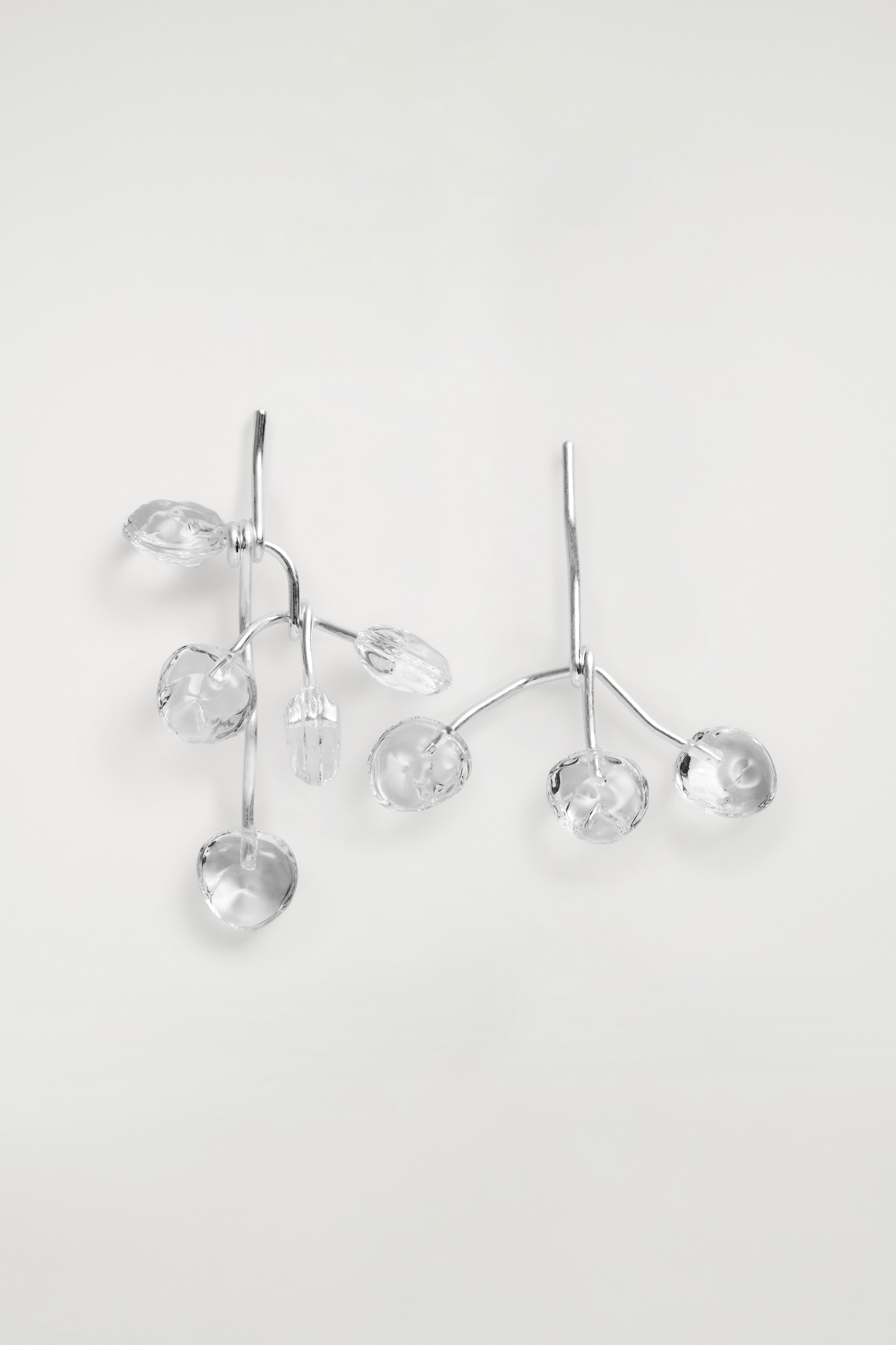 ORECCHINI IN VETRO A CASCATA SPAIATI - TRASPARENTE / ARGENTO