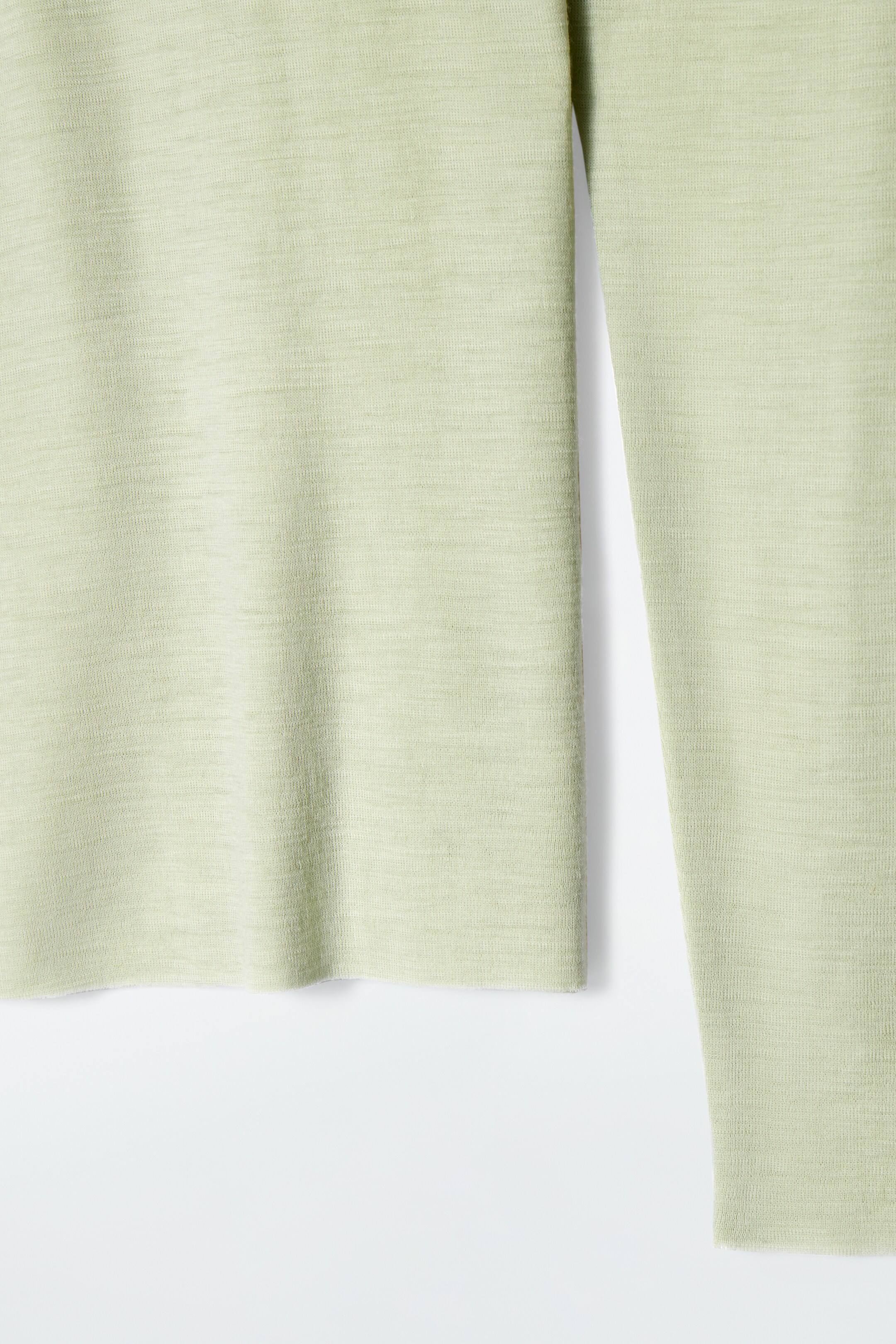 Nagyobb kép megtekintése: MERINO WOOL TURTLENECK TOP - SAGE GREEN - NŐI | H&M HU 7