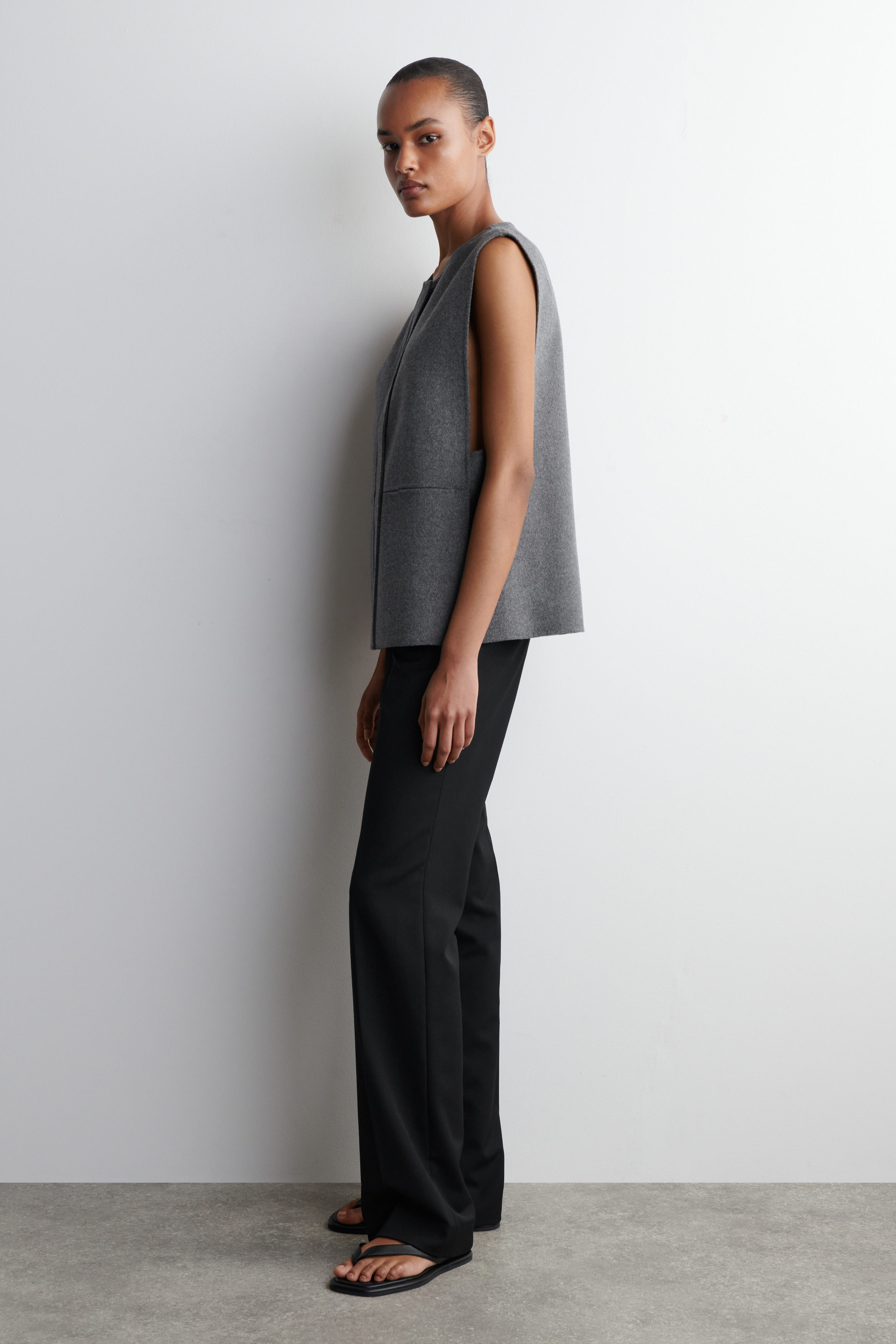 DOUBLE-FACED WOOL HYBRID VEST - GRAY | COS
