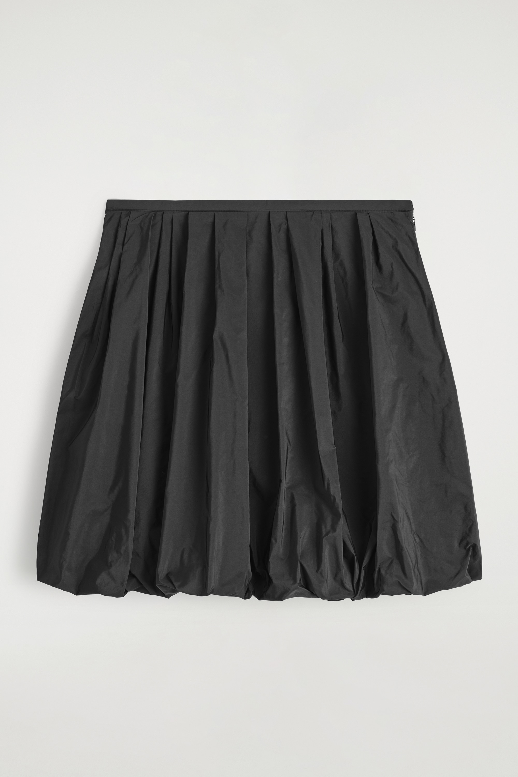 BUBBLE-HEM MINI SKIRT - BLACK