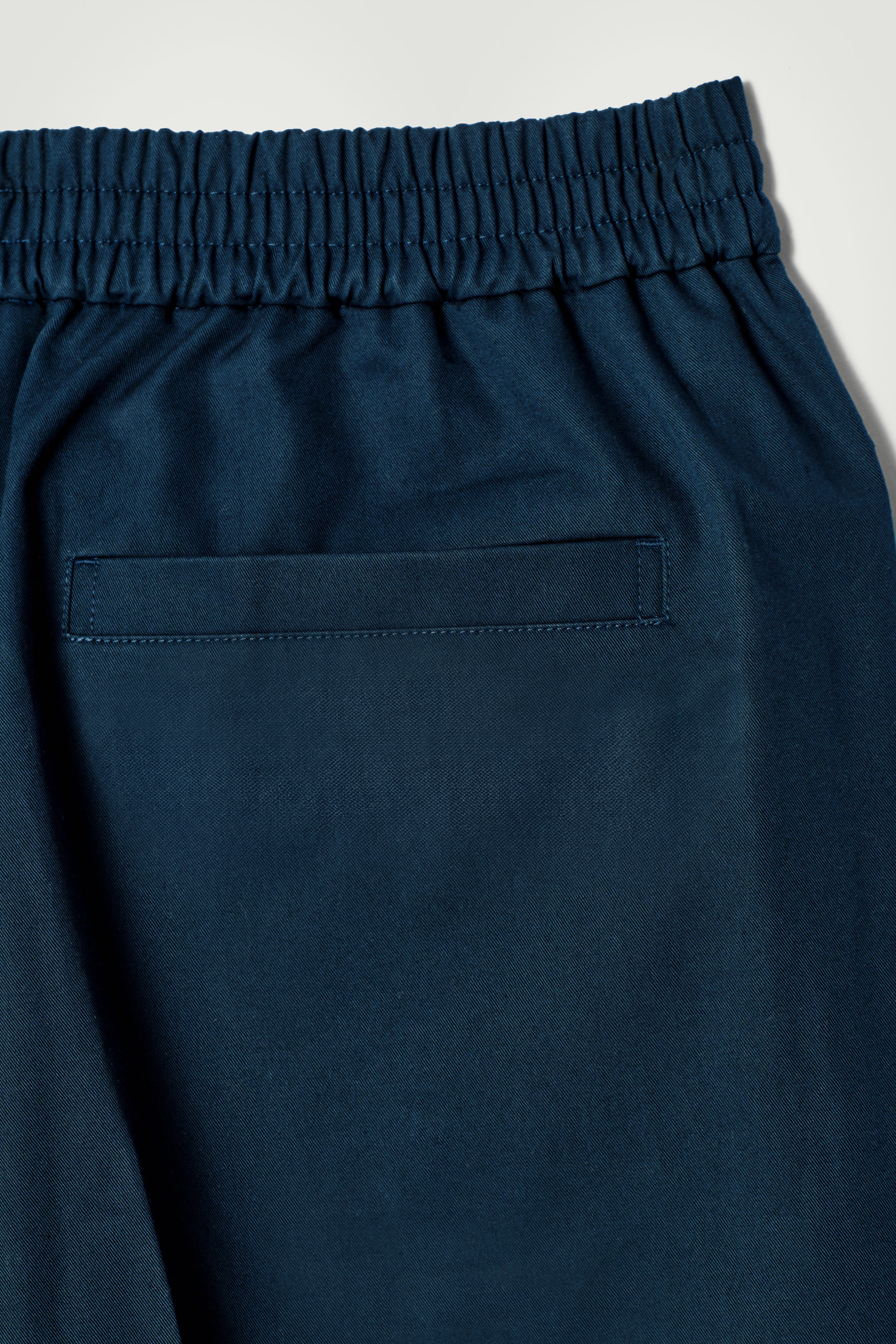 ★MAINBOOTH★(M)University Oversized Shorts(NAVY)★正規品 Navy Technical Fabric Shorts | Miu Miu