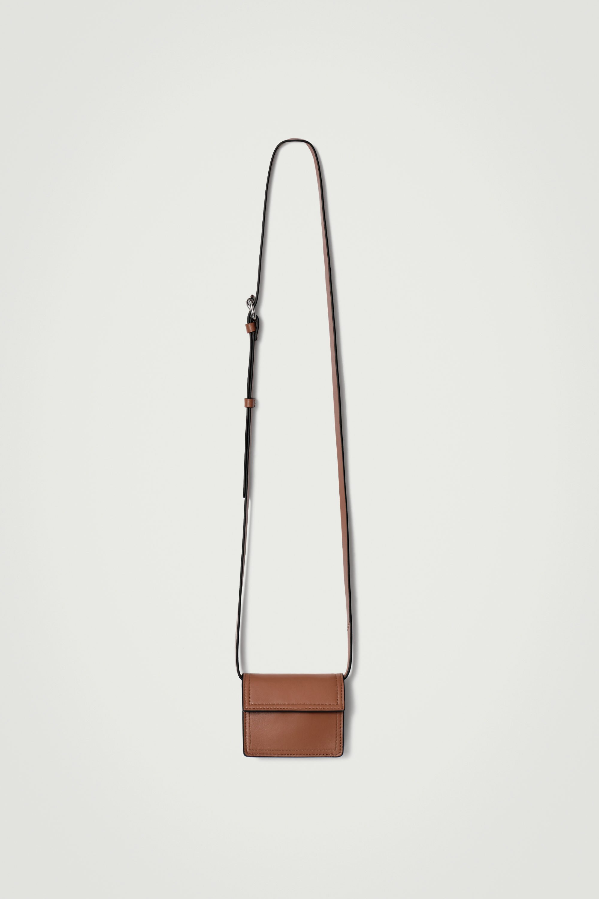 バッグ COS Minimal Shoulder Bag Leather brown MINIMAL SHOULDER BAG - LEATHER - DARK BROWN | COS