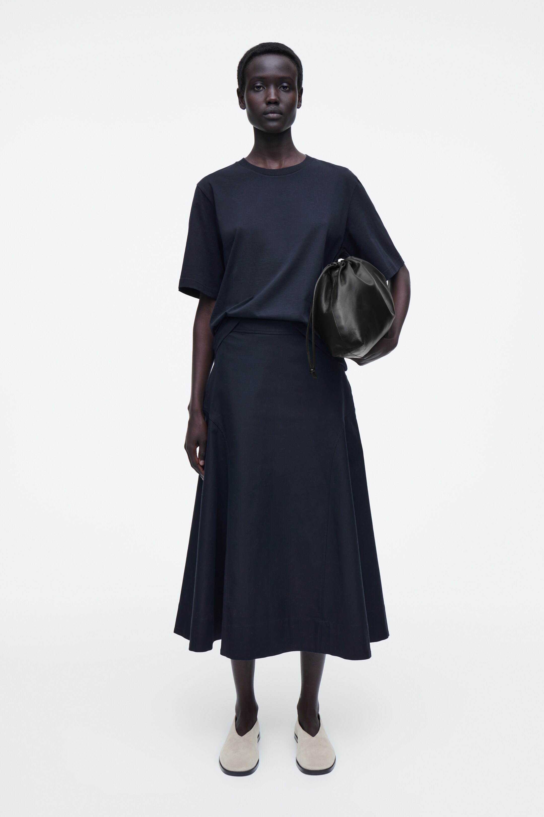 Grösseres Bild ansehen: LOCKERES T-SHIRT AUS BAUMWOLLE - NAVYBLAU - DAMEN | H&M CH 2