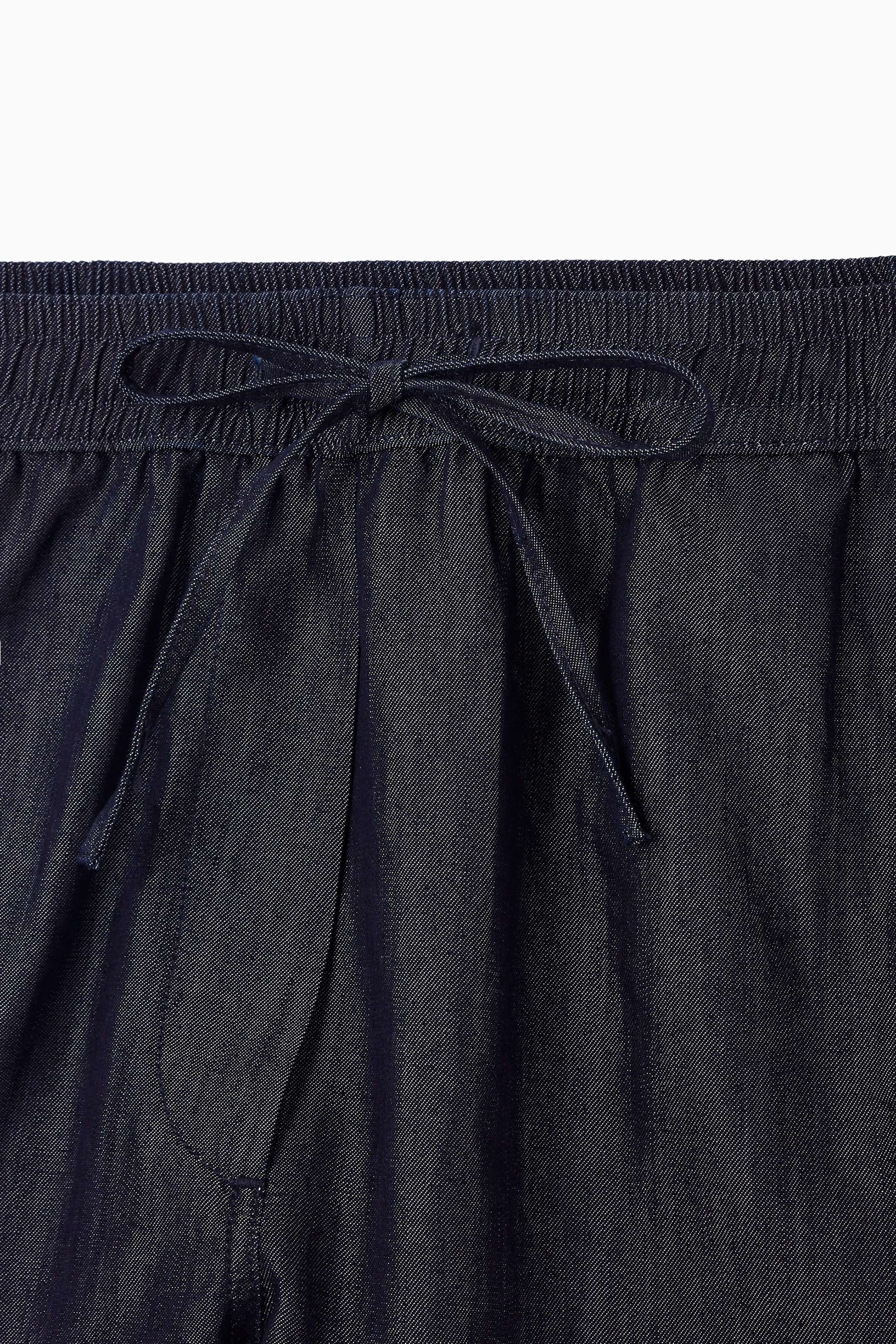 StillMedia/DescriptiveDetail