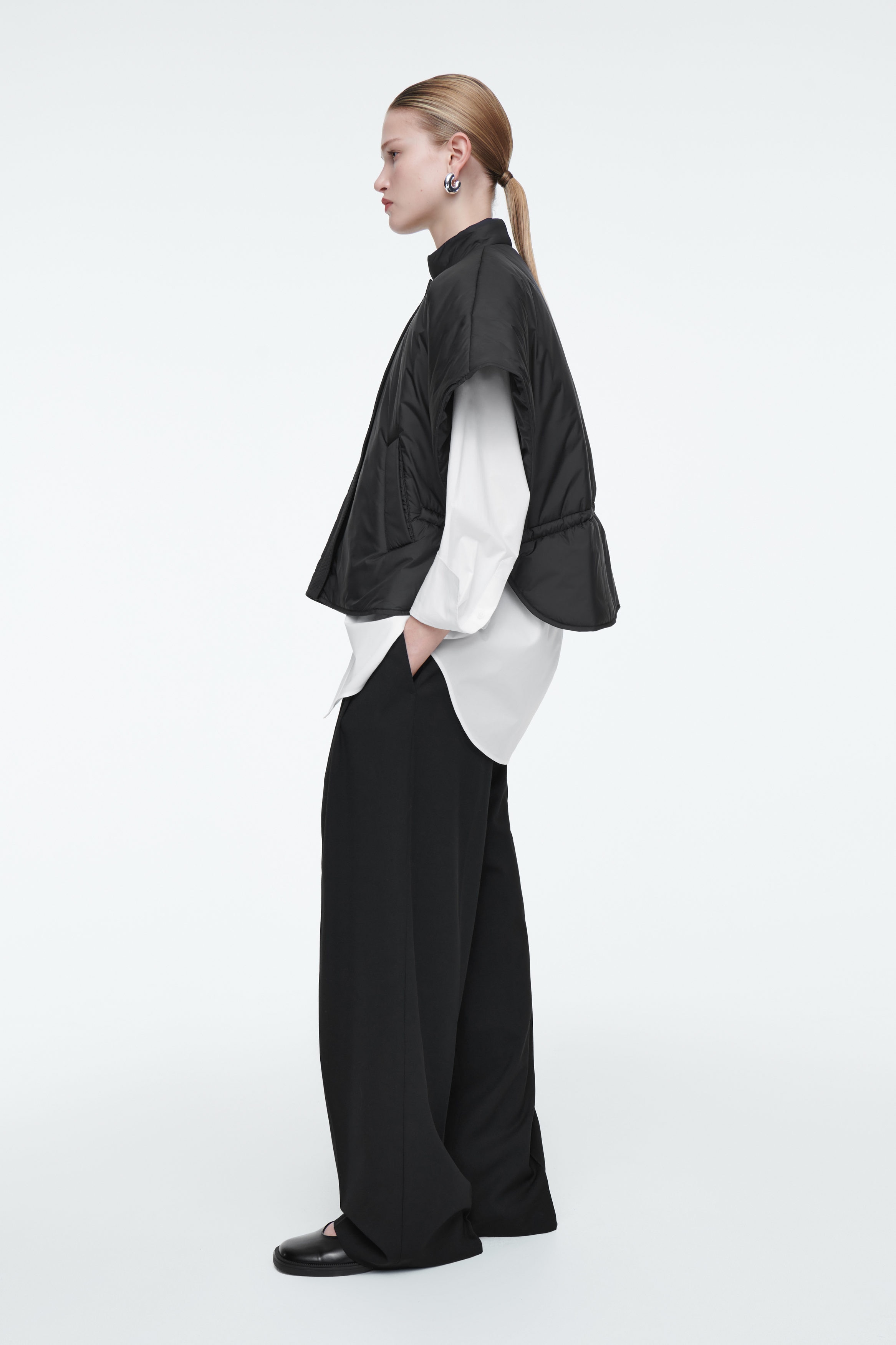 CROPPED PADDED HYBRID VEST - CHARCOAL | COS