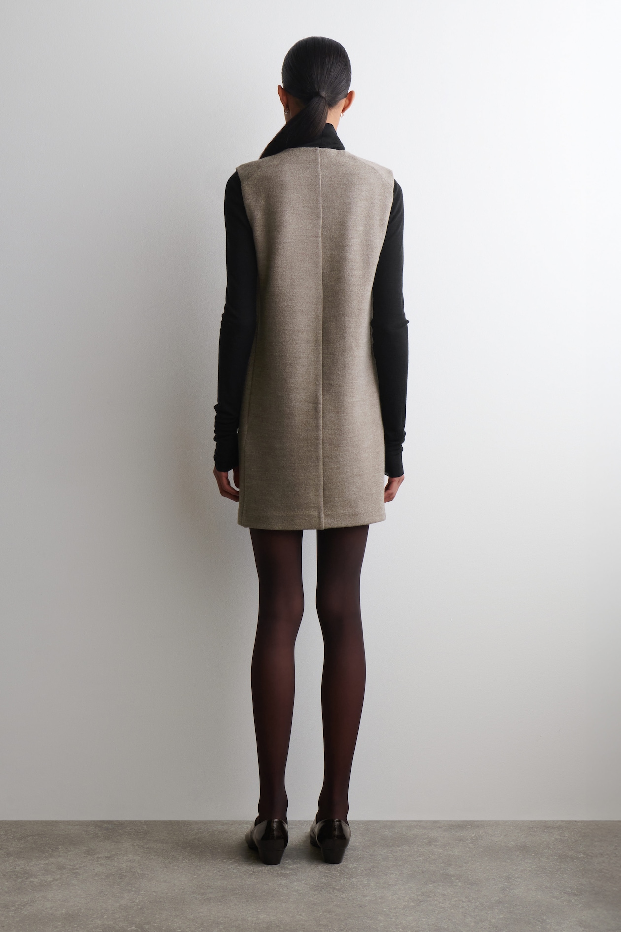 MERINO WOOL BUTTONED SHIFT MINI DRESS — BEIGE MÉLANGE