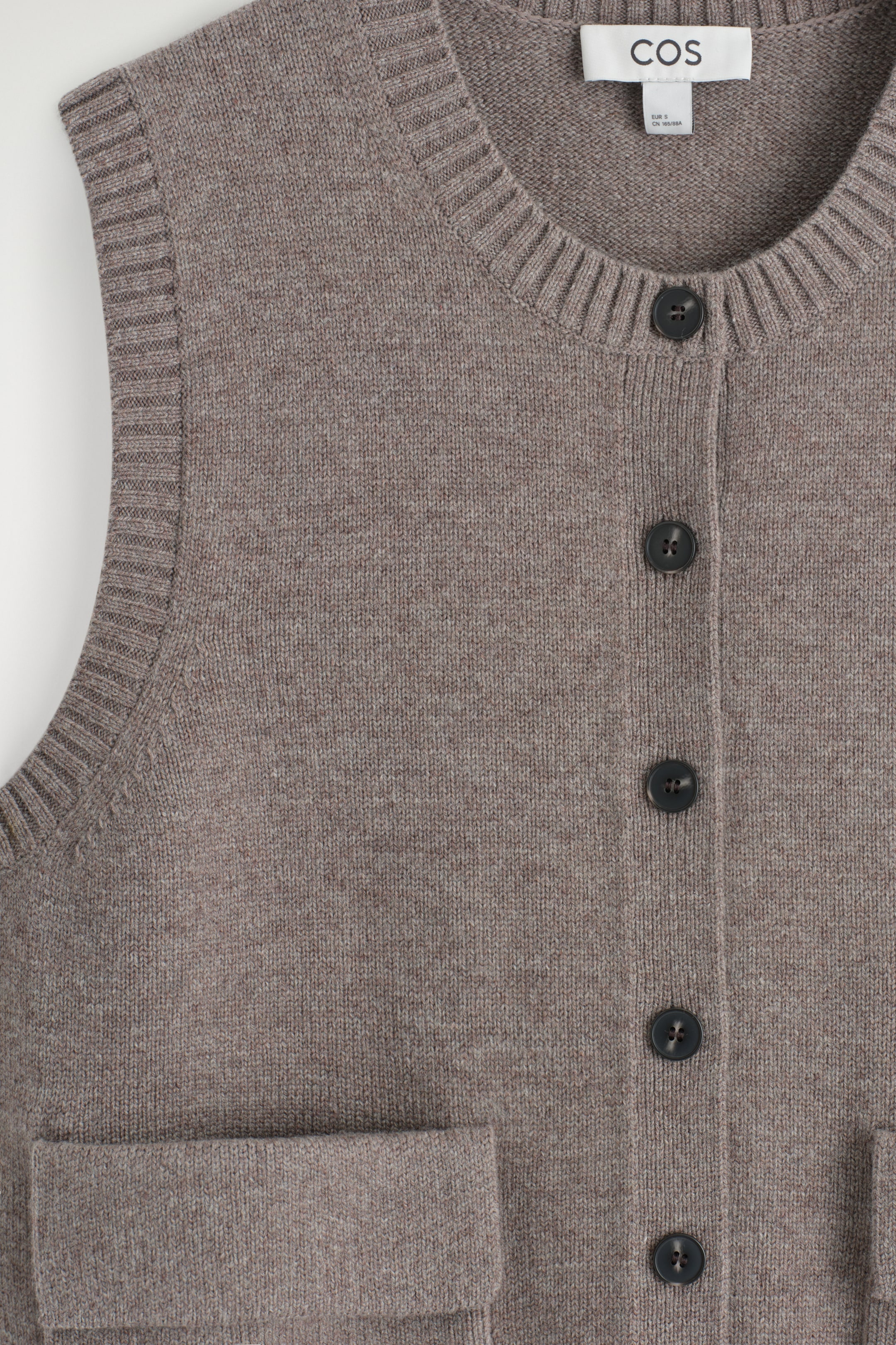 Visualizza immagine più grande: GILET IN LANA MERINO CON BOTTONI - MARRONE - DONNA | H&M IT 8
