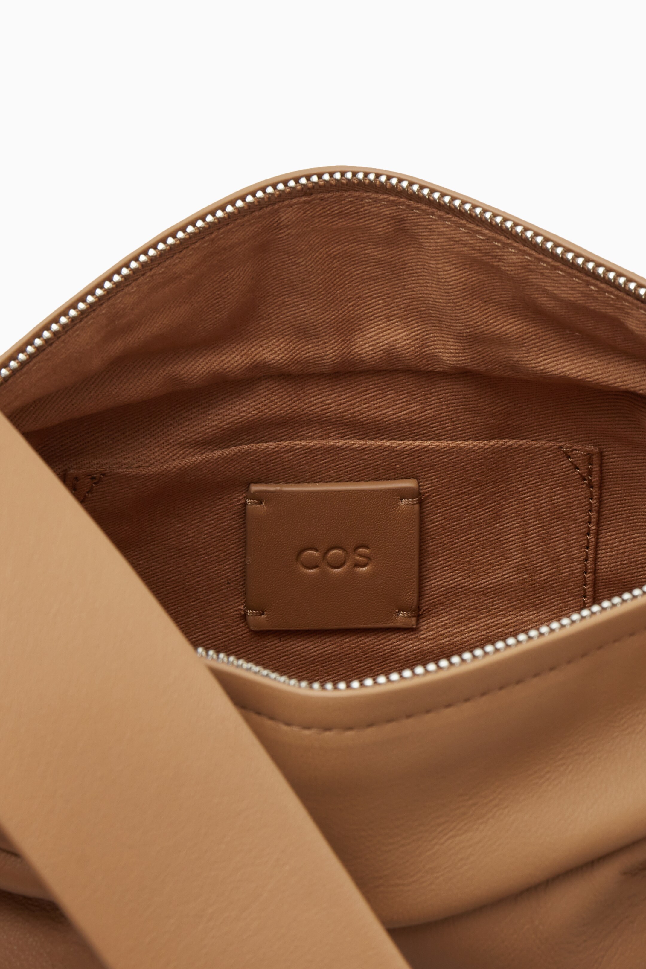 Grotere afbeelding bekijken: SWING CROSSBODY TAS - LEER - BEIGE - DAMES | H&M BE 10