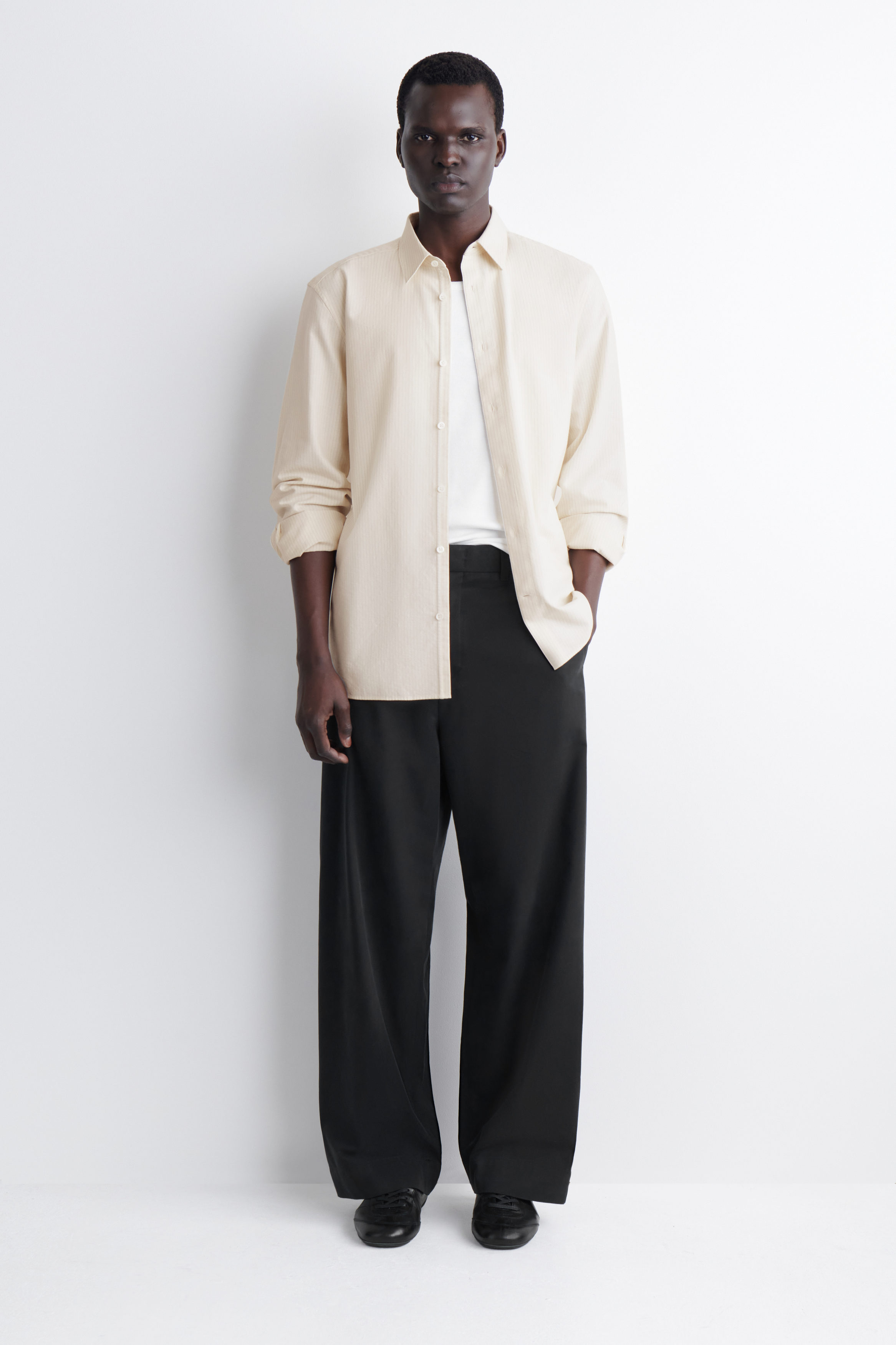 COTTON WIDE-LEG CHINOS - BLACK | COS NO