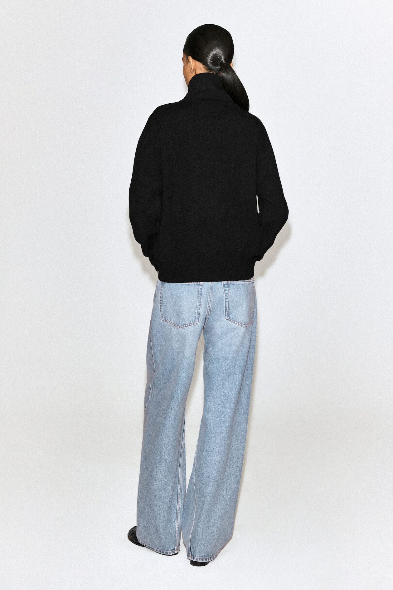 MOCK-NECK HALF-ZIP KNITTED SWEATER — BLACK