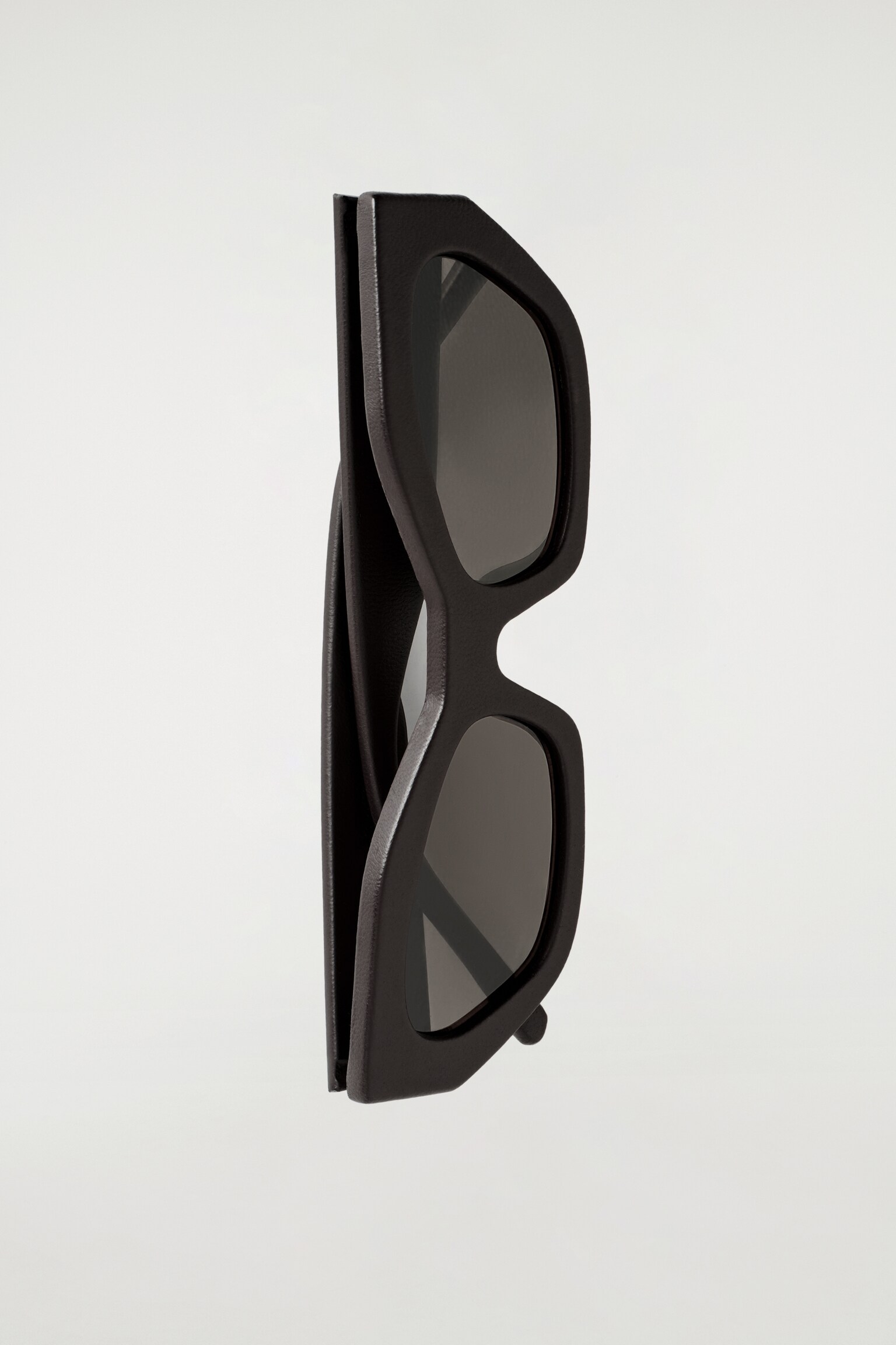 GAFAS DE SOL CAT-EYE DE PIEL - MARRÓN/TIZA / ROSA - 4