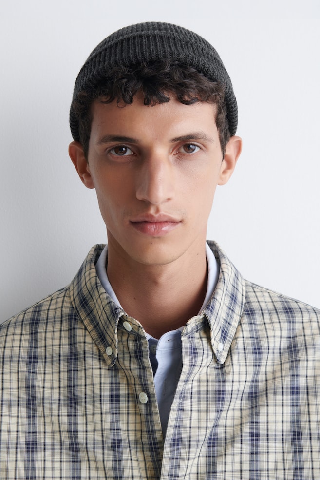 RIBBED WOOL-COTTON FISHERMAN BEANIE — CHARCOAL MÉLANGE