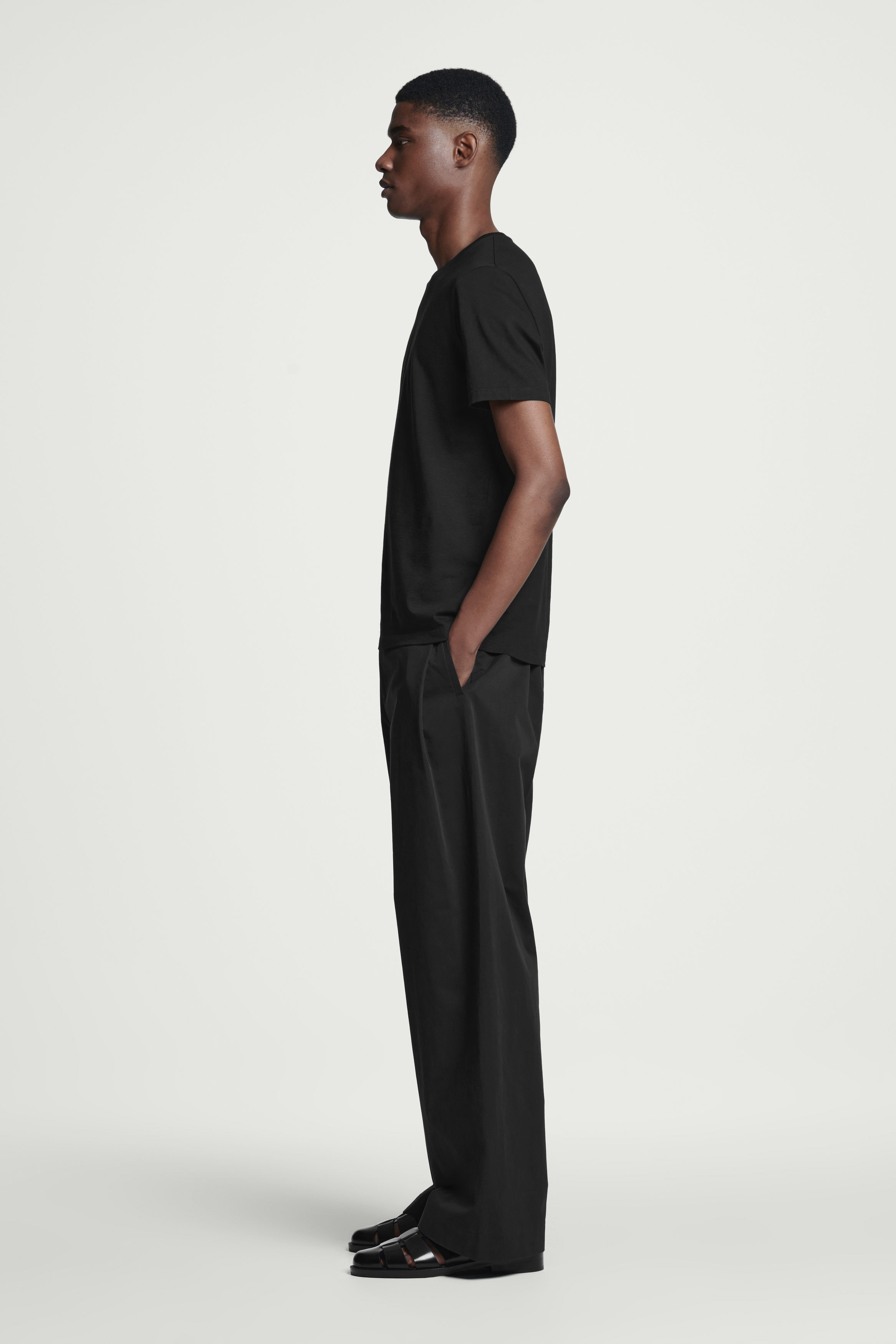 REGULAR COTTON T-SHIRT - BLACK | COS