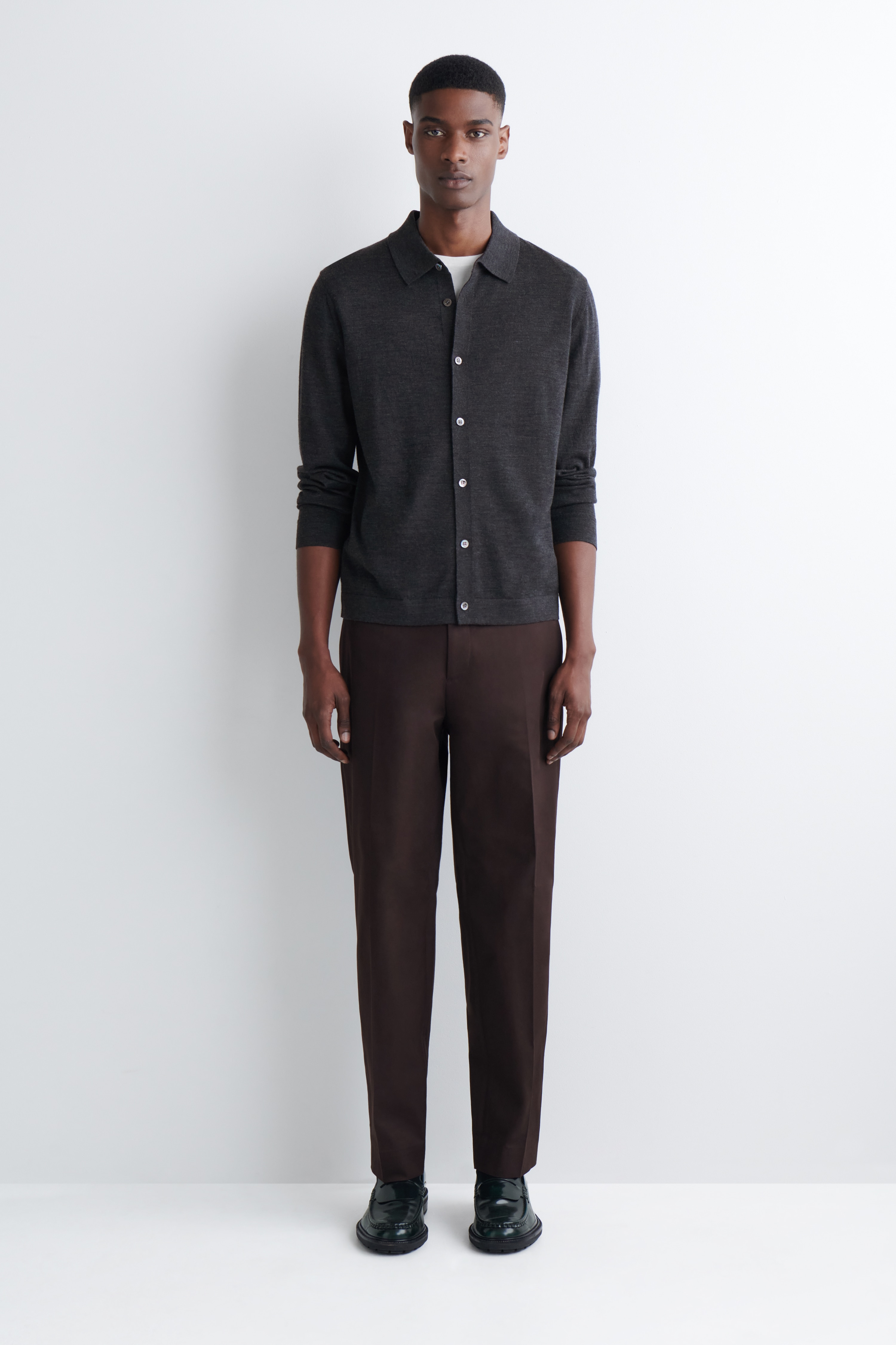 CHINOS DE ALGODÓN CORTE RECTO - MARRÓN OSCURO/BEIGE/NEGRO