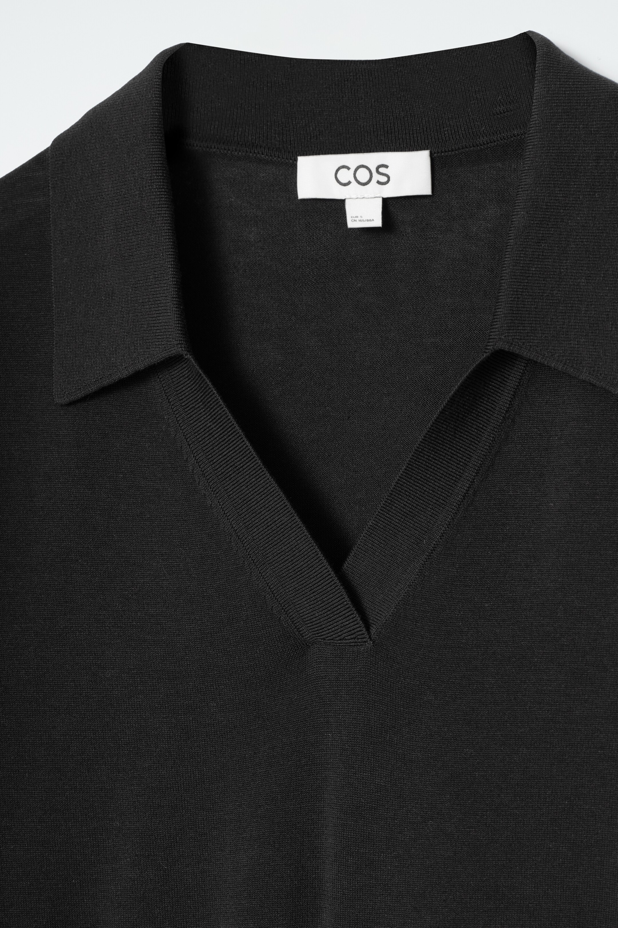 Zobrazit větší obrázek: PÓLOKOŠILE Z PLETENÉHO HEDVÁBÍ - ČERNÁ - ŽENY | H&M CZ 8