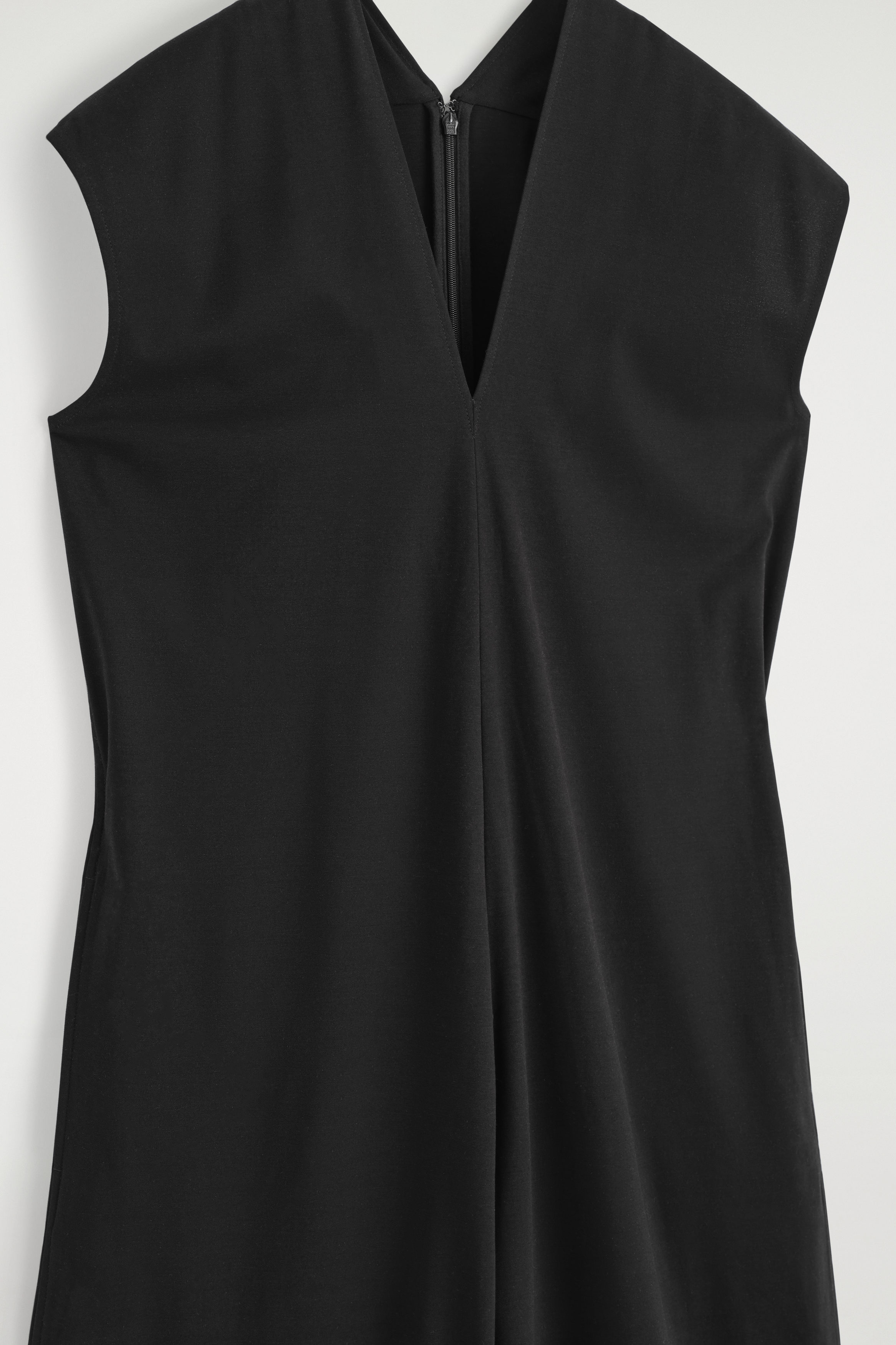 V-NECK JERSEY JUMPSUIT - BLACK | COS