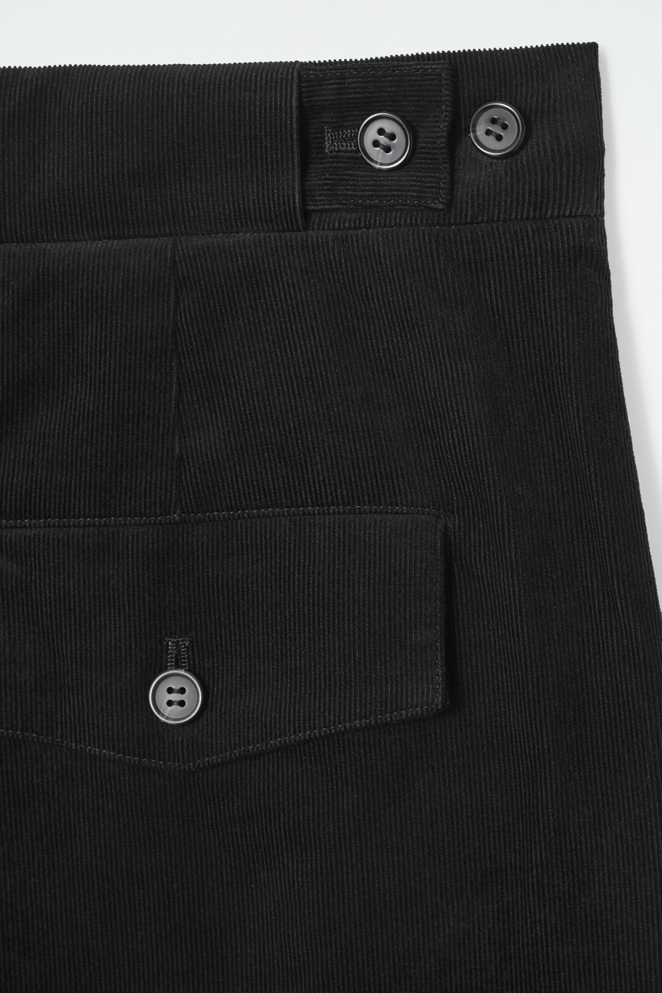 Προβολή μεγαλύτερης εικόνας: CROPPED CORDUROY TROUSERS - BLACK - Ladies | H&M GR 7