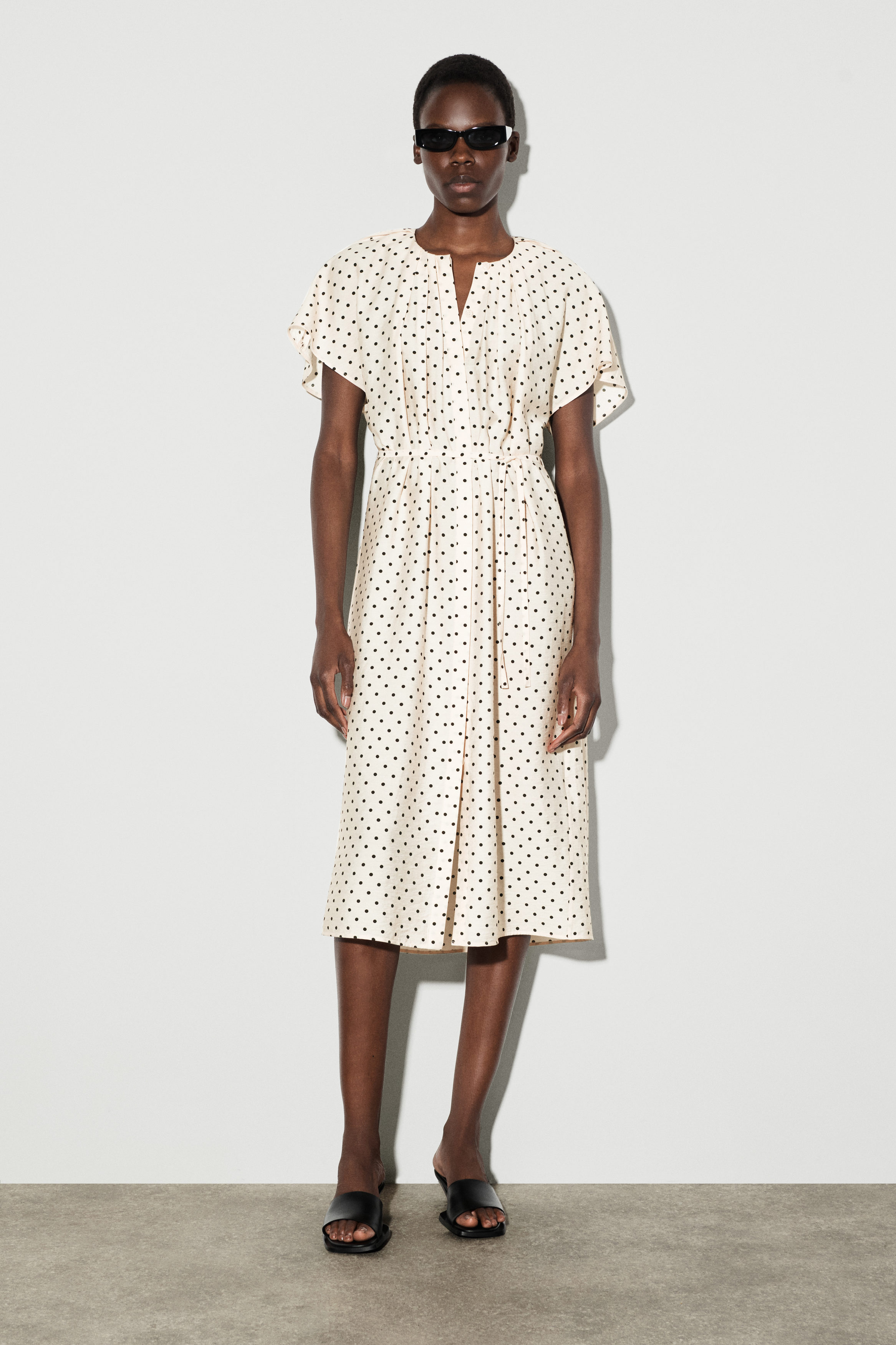 PLEATED BELTED MIDI DRESS - IVORY / POLKA DOT | COS US