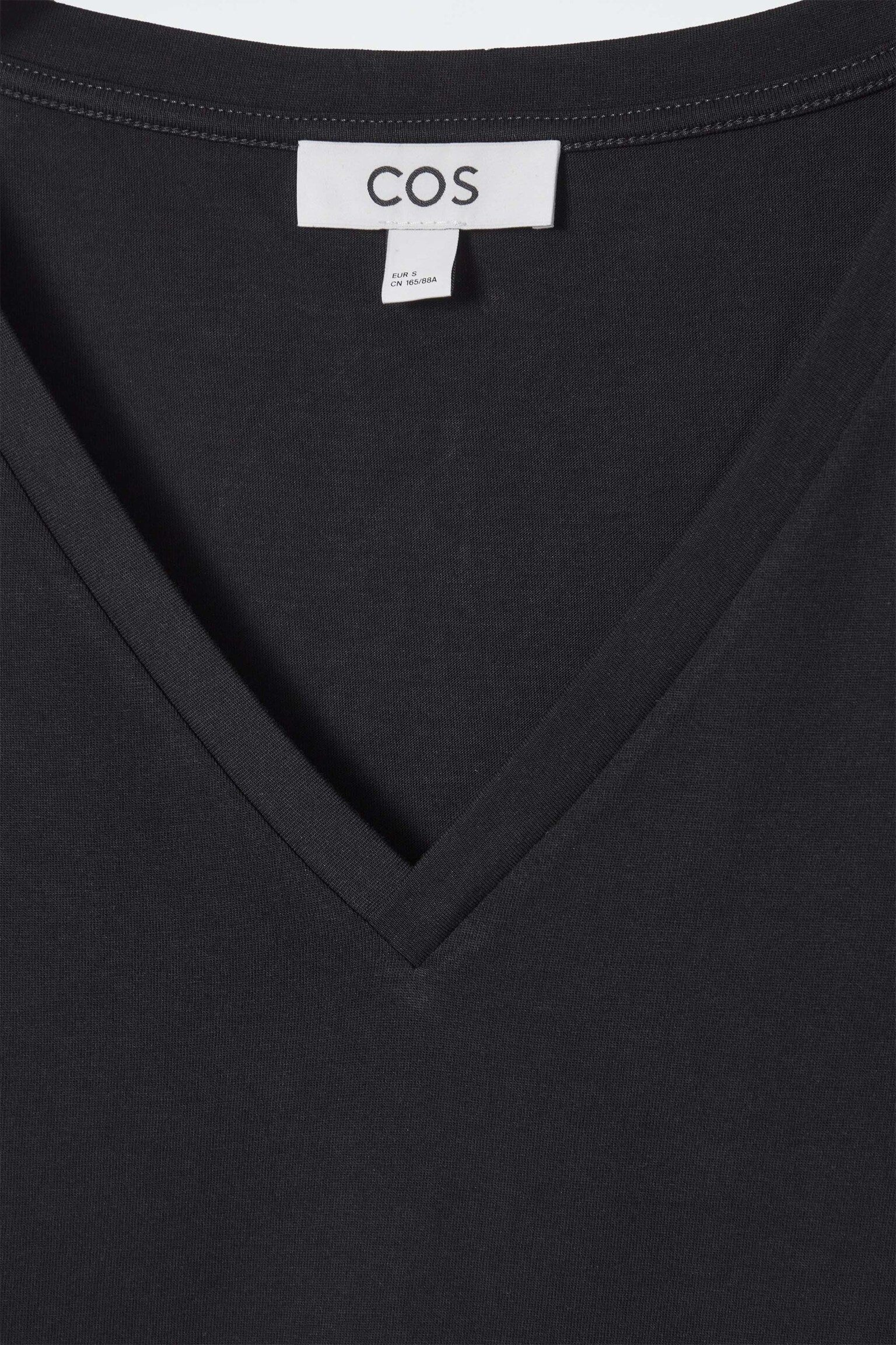 24/7 REGULAR V-NECK T-SHIRT - BLACK/WHITE/BLACK / WHITE / STRIPED - 8