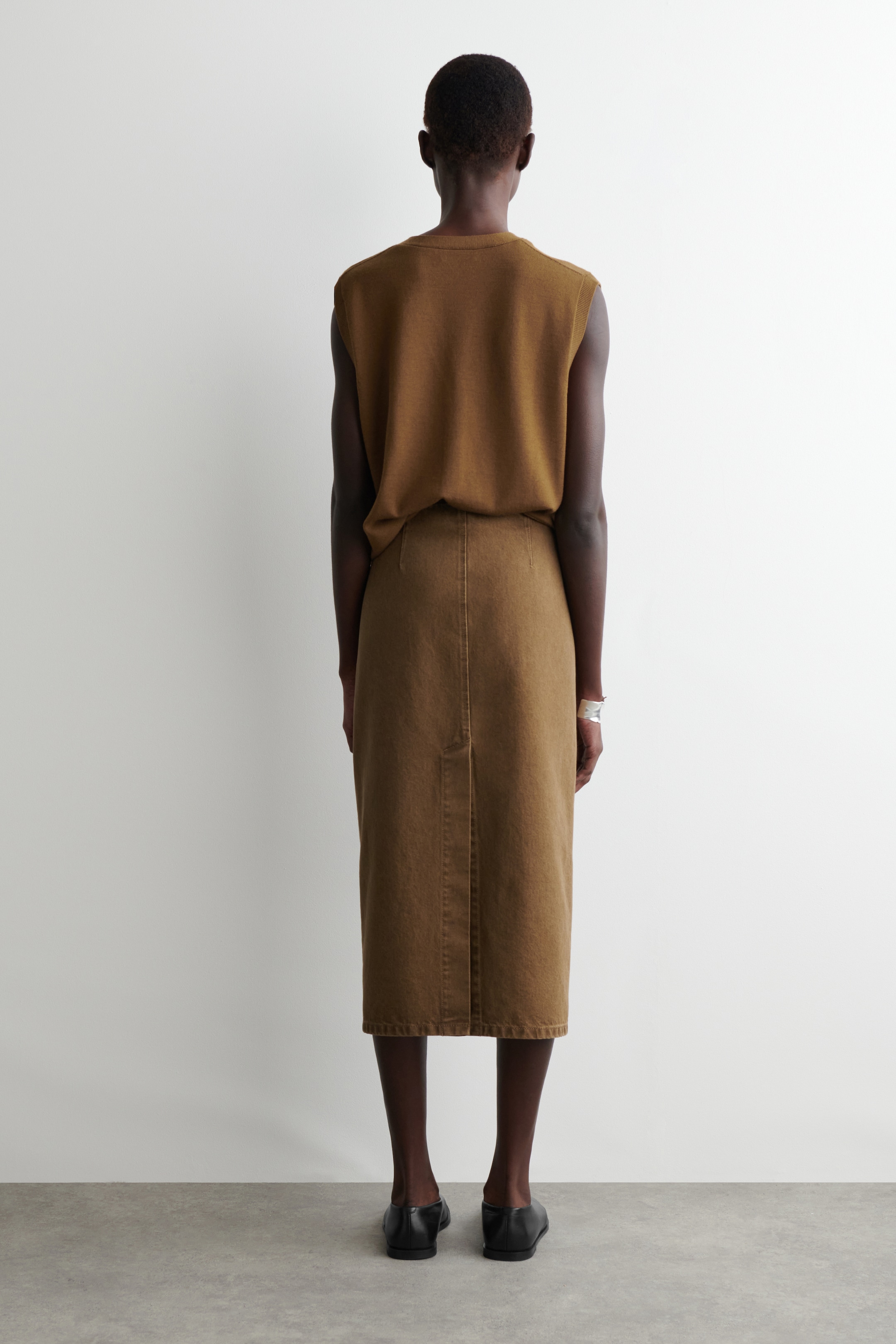 View larger image: STRAIGHT DENIM MIDI SKIRT - BROWN - Ladies | H&M GB 3