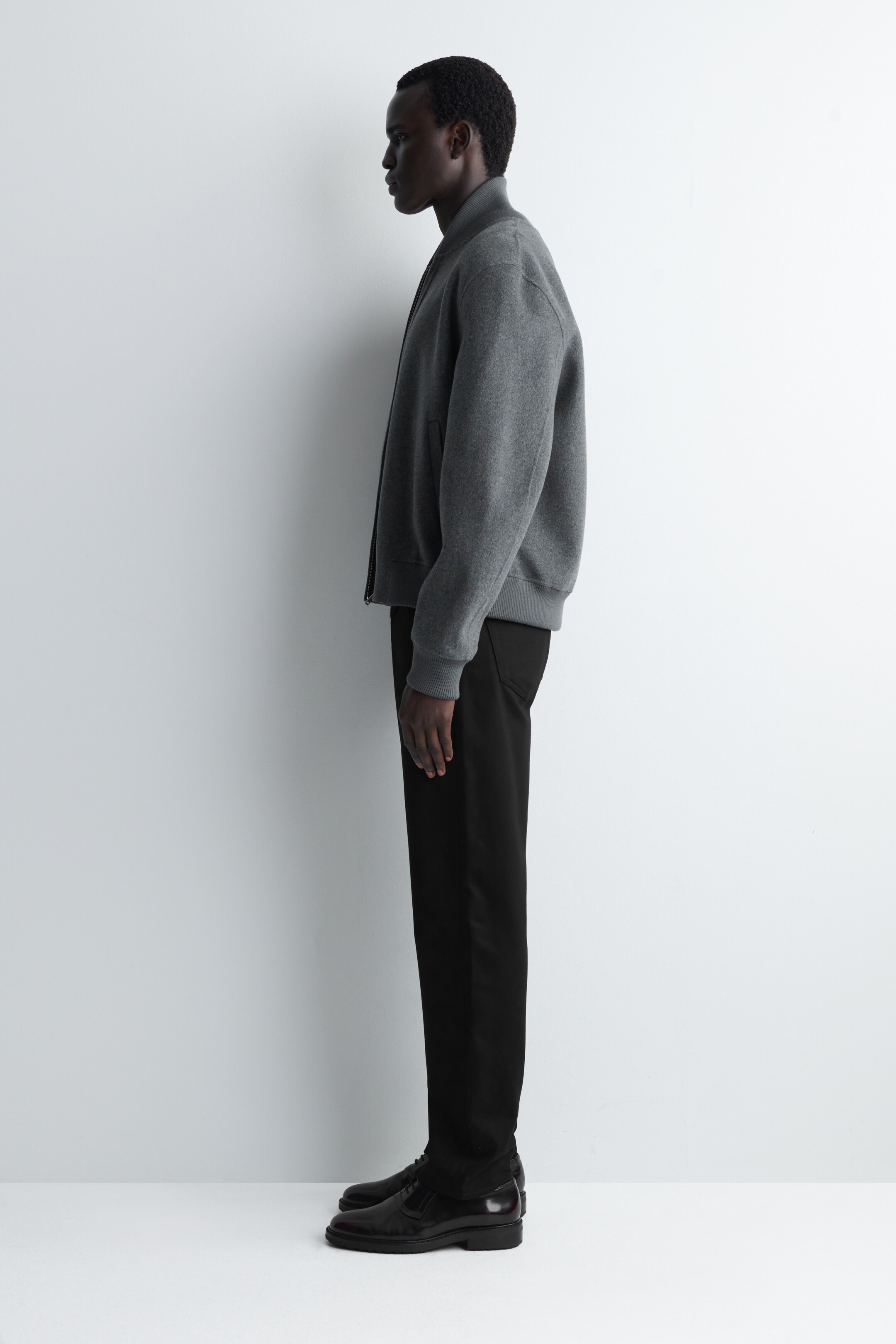 Visualizza immagine più grande: JEANS SIGNATURE A GAMBA DRITTA - NERO - UOMO | H&M IT 3