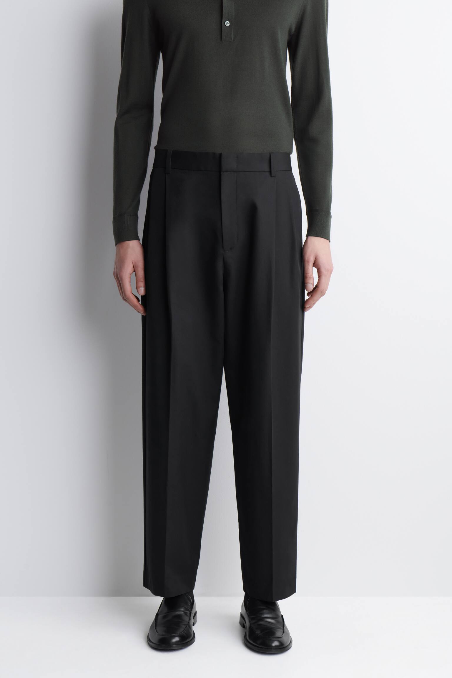 PANTALON FUSEAU DÉCONTRACTÉ À PLIS - NOIR/KAKI - 5