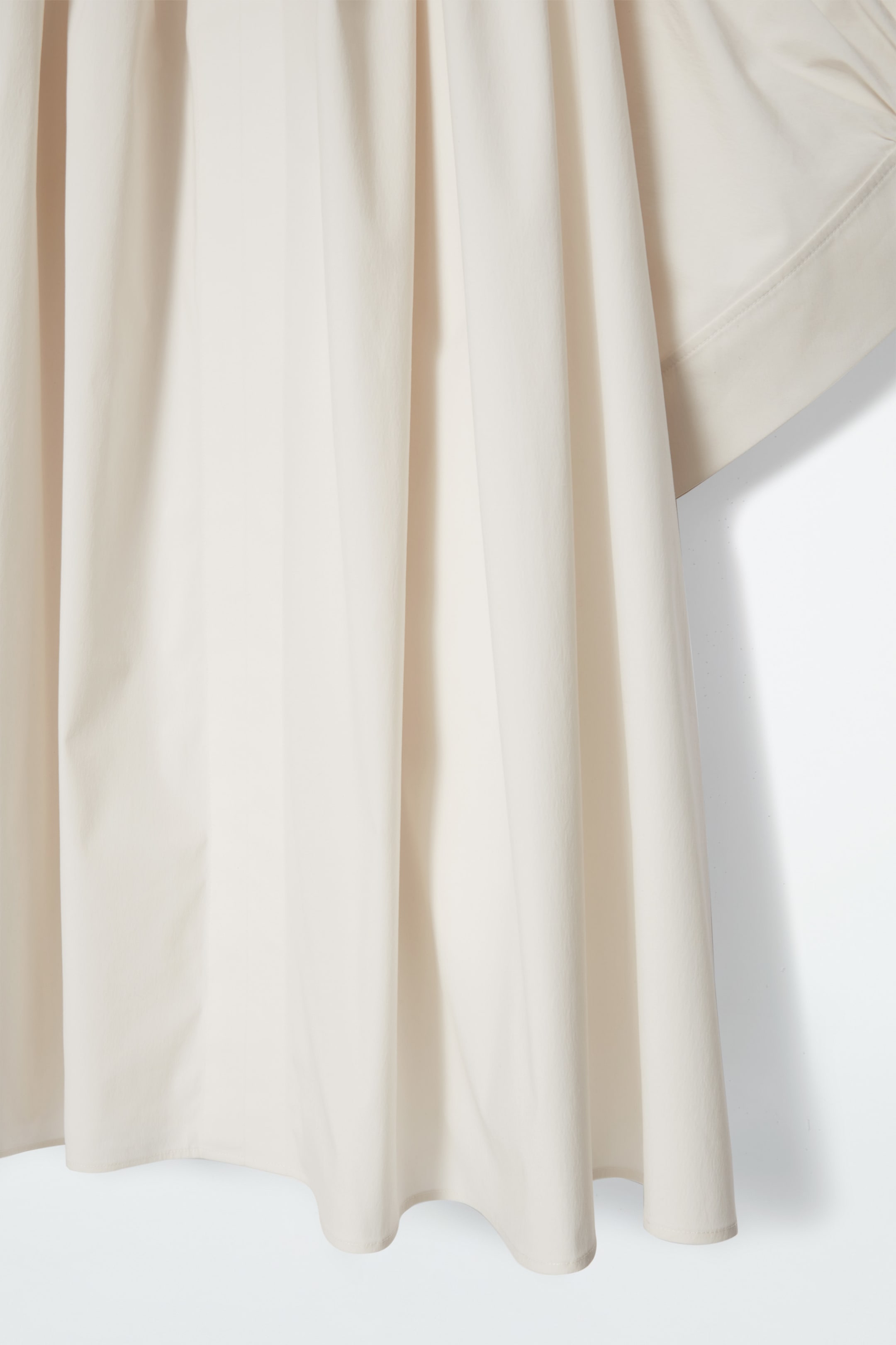 Grösseres Bild ansehen: TUNIKA-MINIKLEID MIT FALTEN - WEISS - DAMEN | H&M CH 2