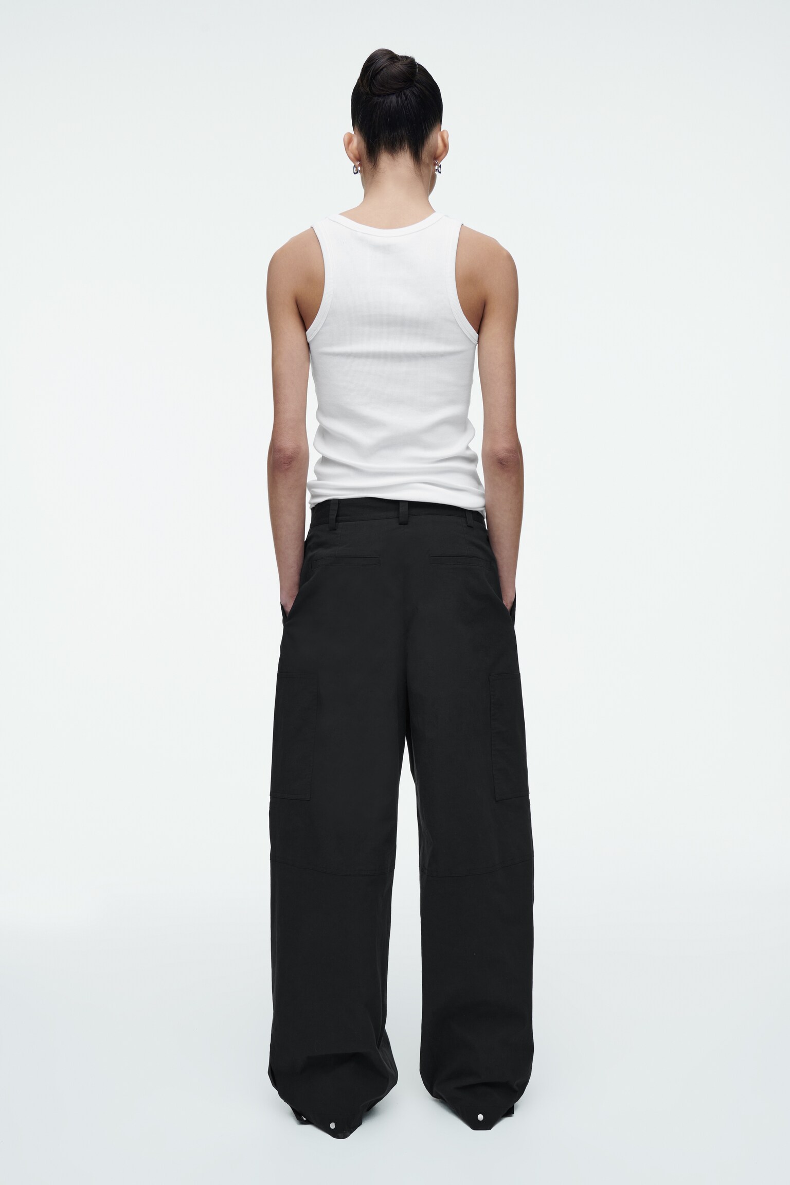 PANTALONI CARGO IN STILE UTILITY CON TAGLIO BARREL - NERO/BIANCO SPORCO - 3