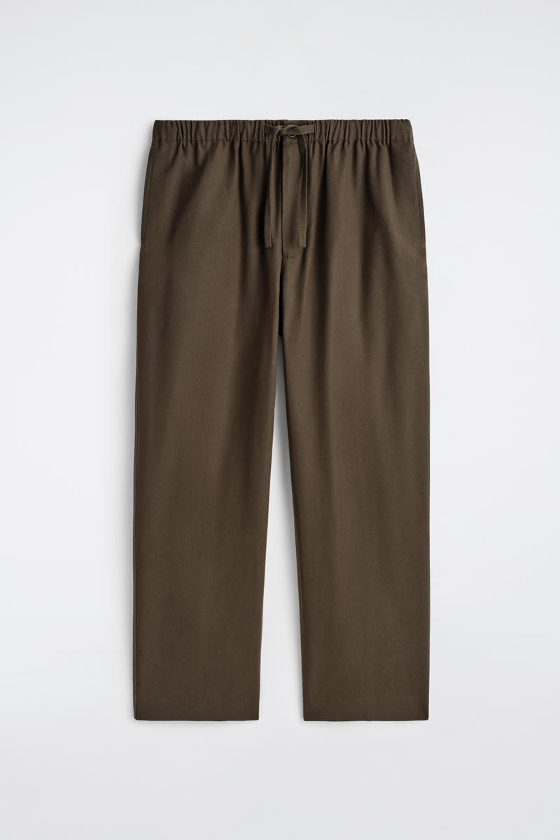 Barrel-Leg Drawstring Trousers in Brown