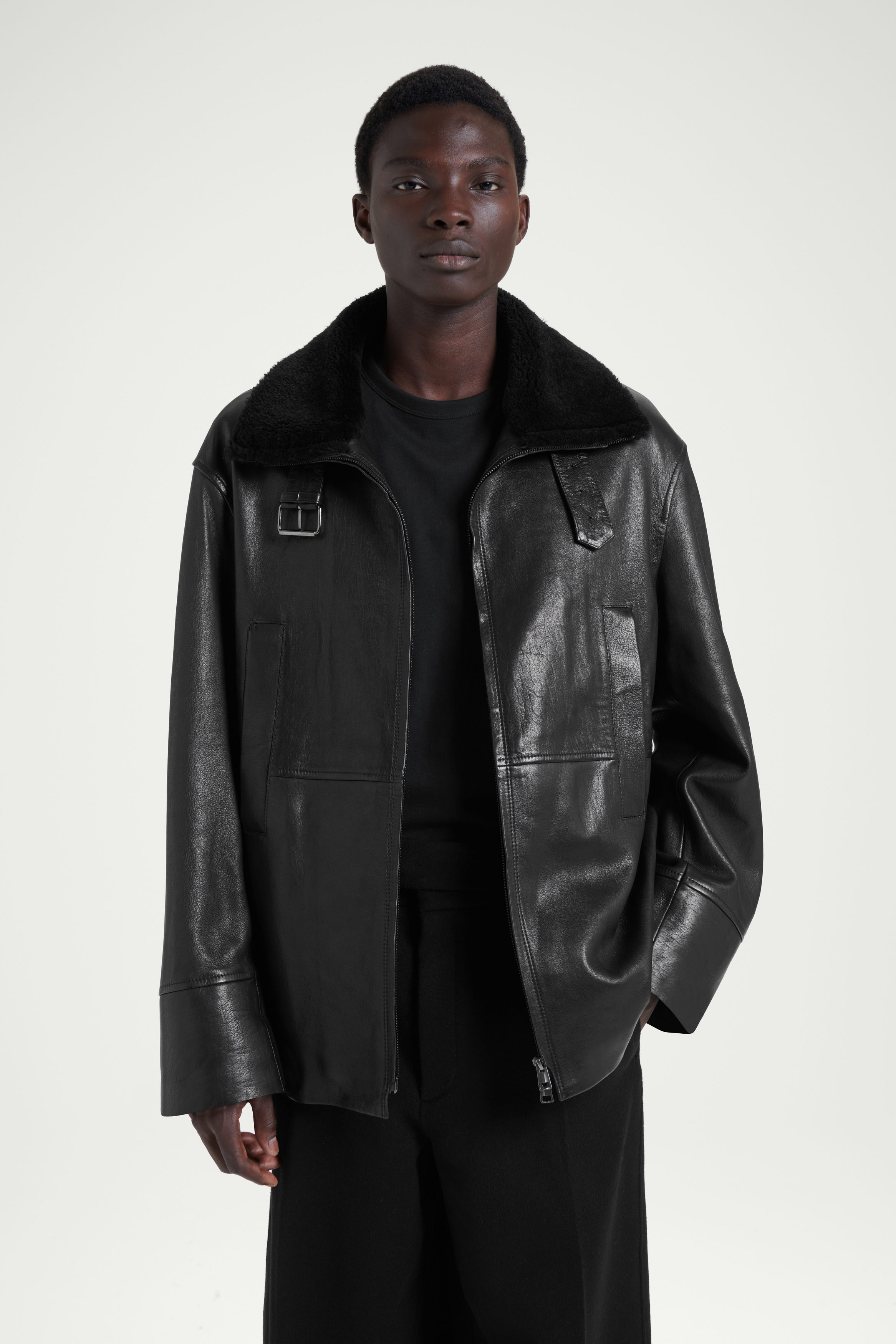 THE SHEARLING-TRIMMED LEATHER JACKET - CARBON | COS