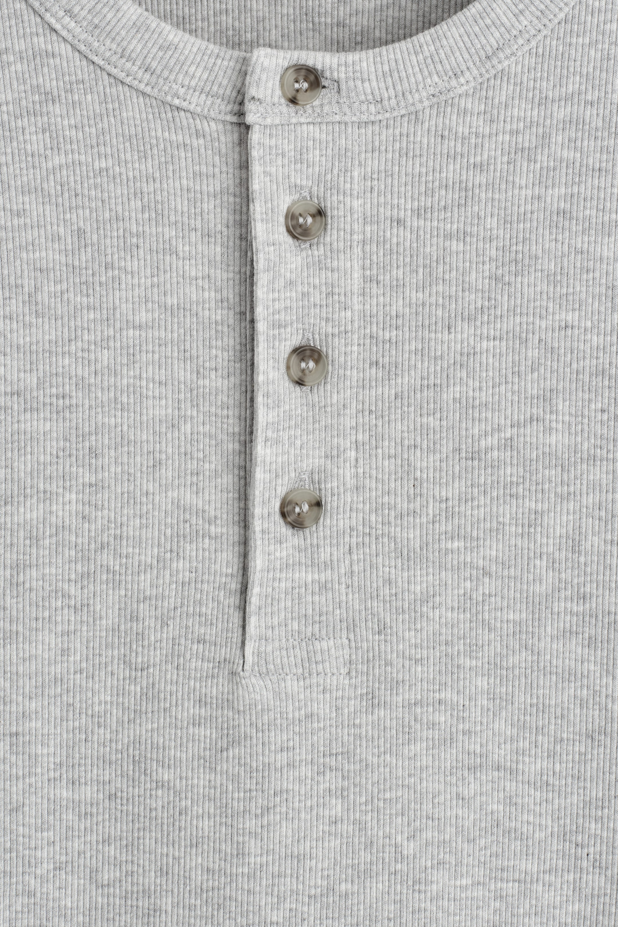 SLIM-FIT RIBBED HENLEY T-SHIRT