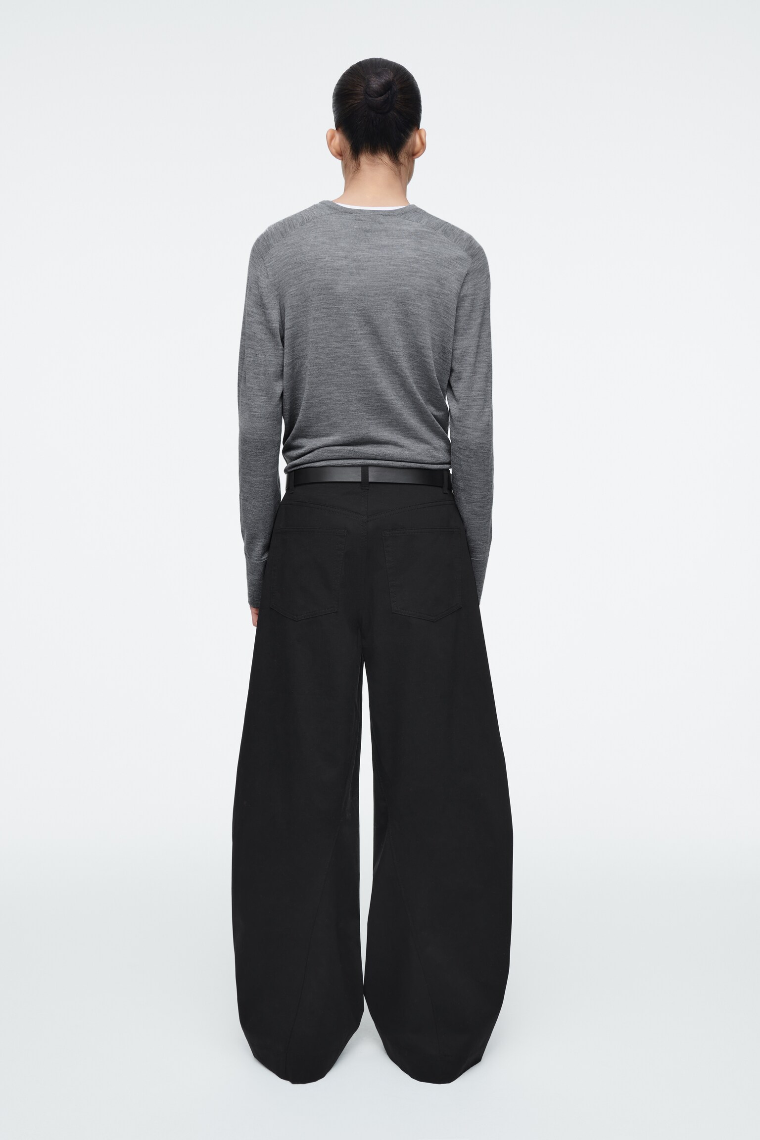 PANTALONES BARREL FIT DE ALGODÓN DECONSTRUIDOS - NEGRO/AZUL - 5