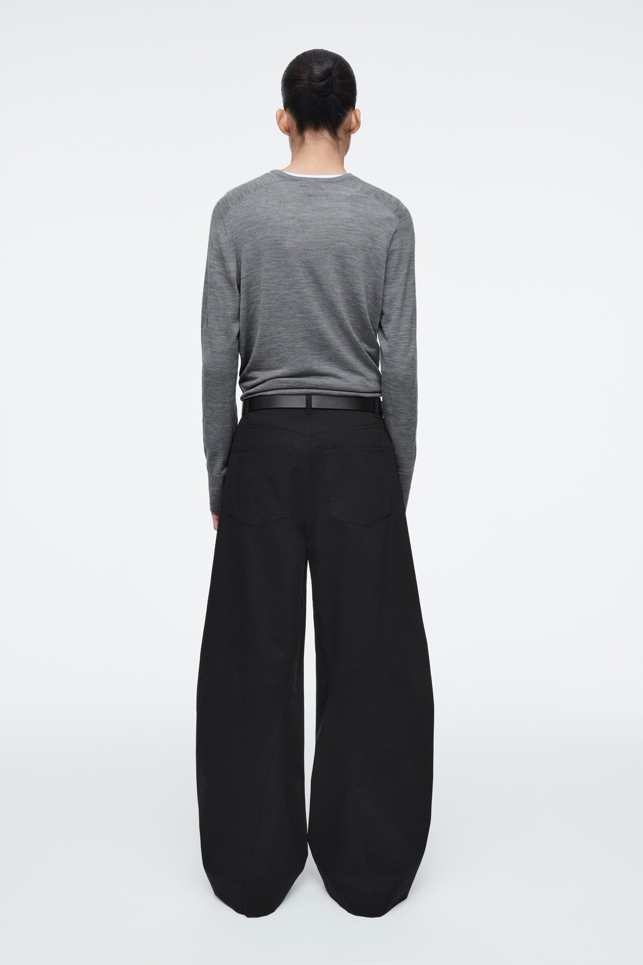 Agrandir l'image: PANTALON BARREL FAÇON DÉCONSTRUIT EN COTON - NOIR - FEMME | H&M BE 4